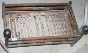 Cast iron firegrate