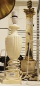 Cream and black onyx and brass corinthian column lamp, the top on square plinth base and a marble-