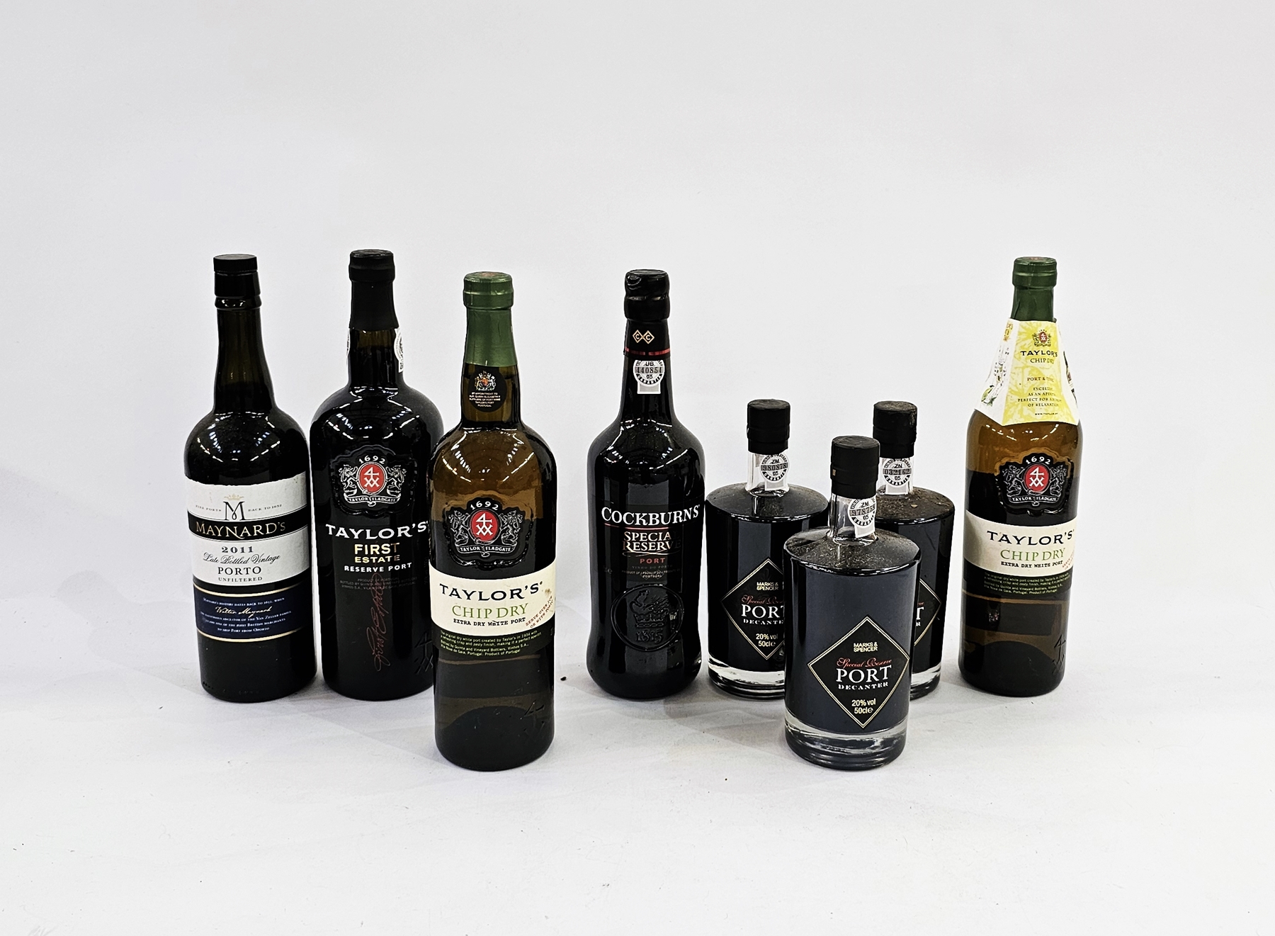 A Maynard's 2011 late bottled vintage port, 75cl, 20% vol, a Taylor's First Estate port, 100cl, - Image 4 of 4