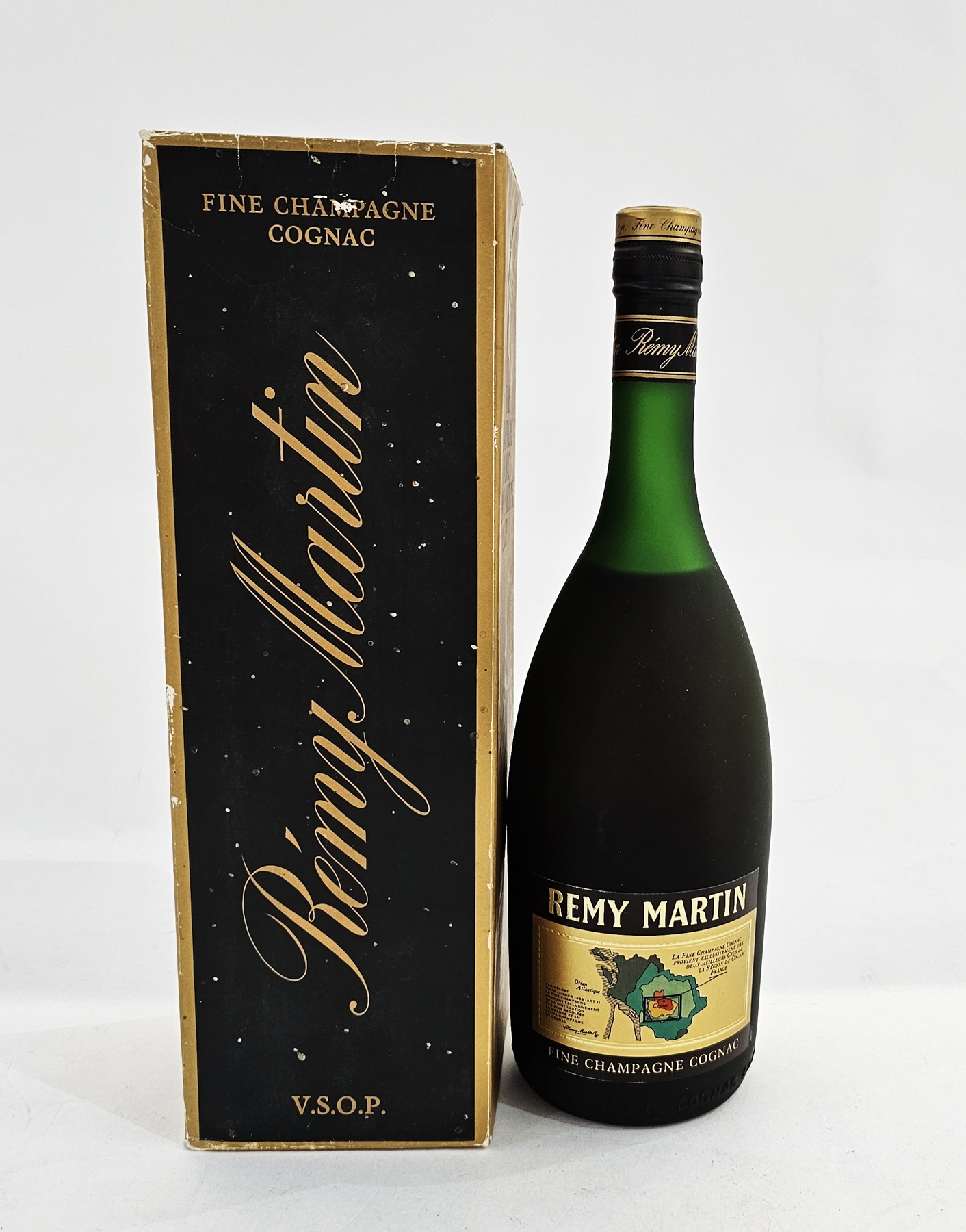 Remy Martin fine champagne VSOP cognac, US export bottling, 1 US quart, 94.6cl housed in original - Image 2 of 2