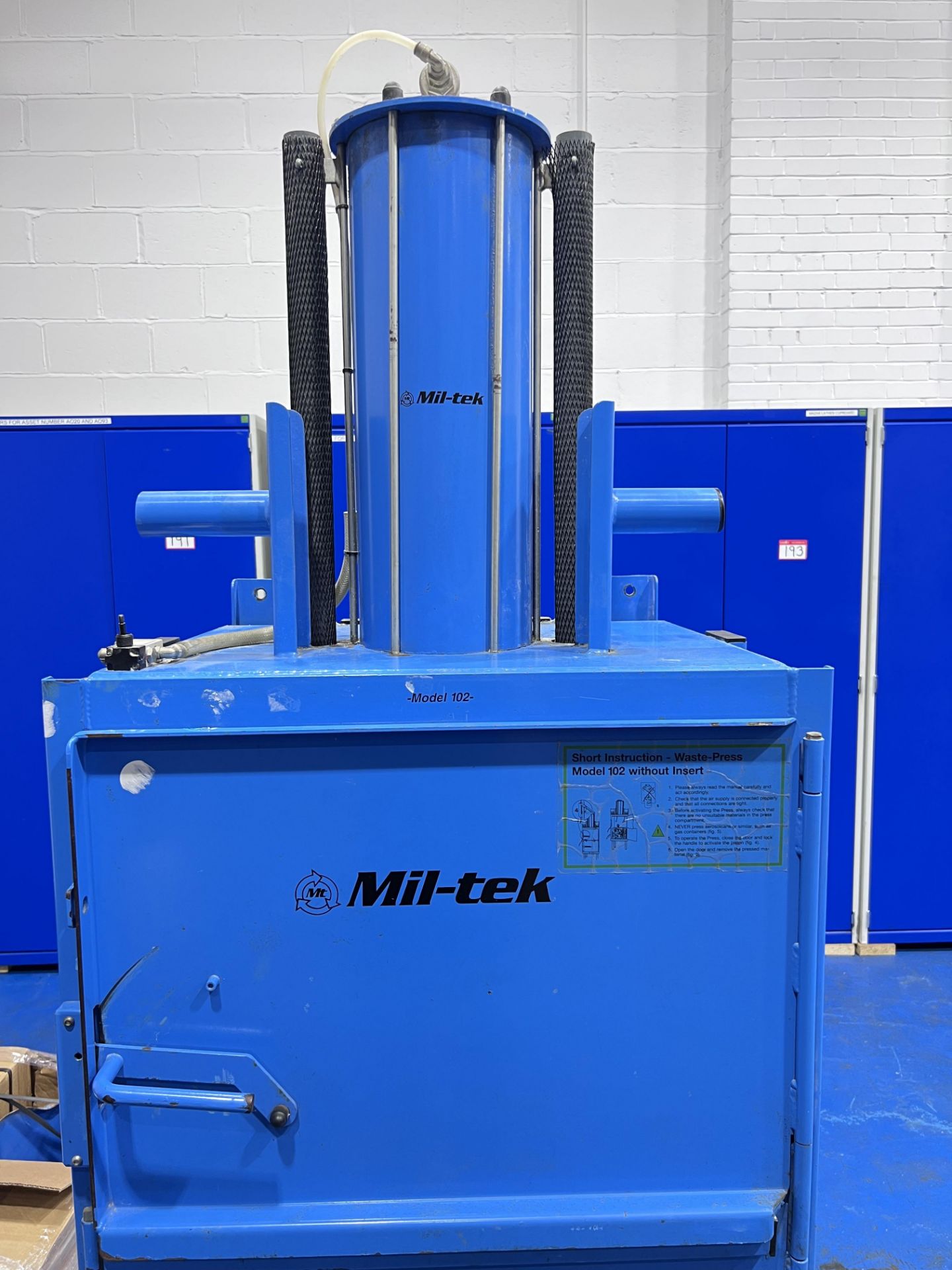 Mil-tek CP 102 Cardboard Bailer with Strapping - Image 3 of 8