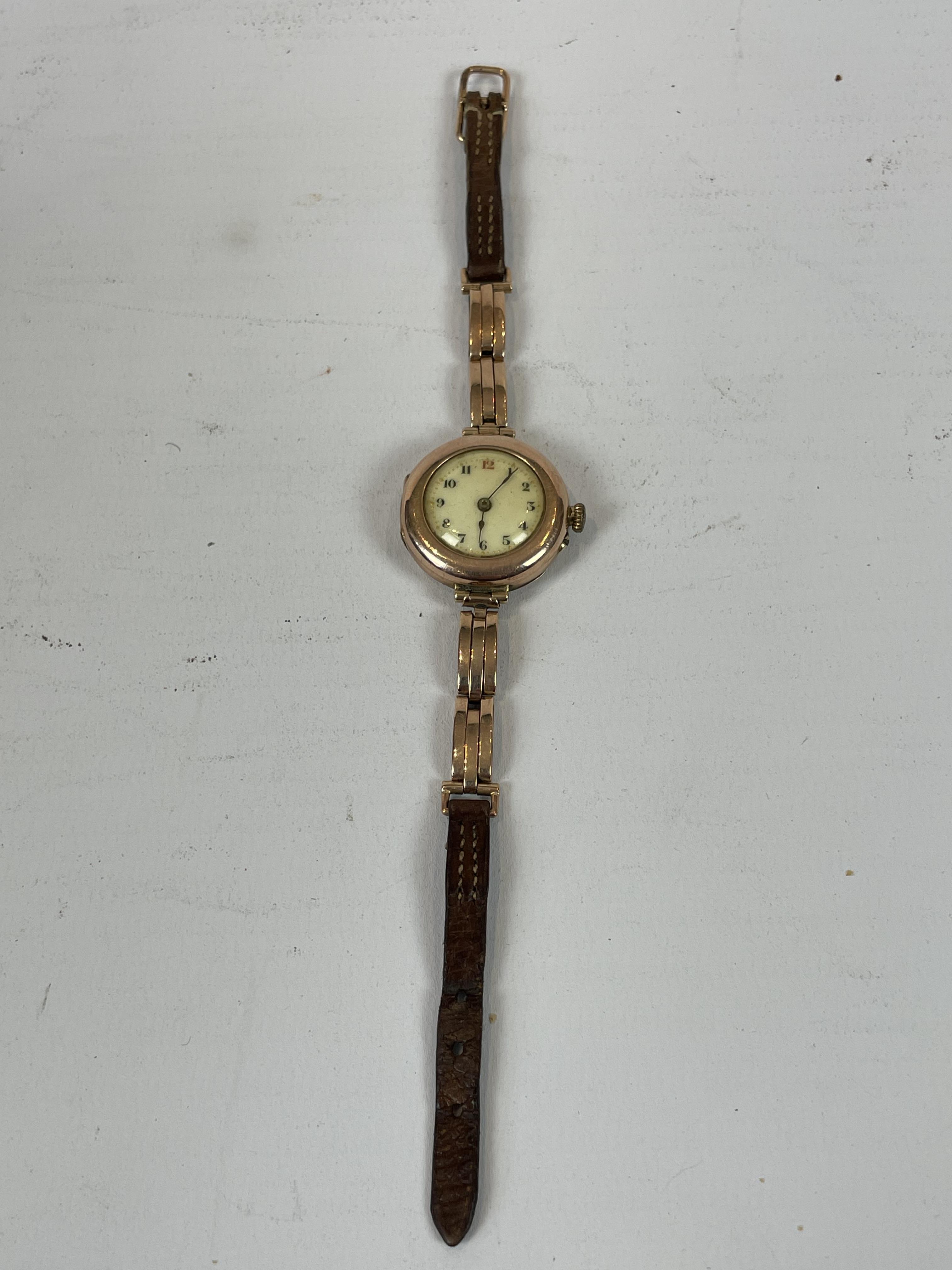 A Vintage 9ct Gold Ladies Wrist Watch