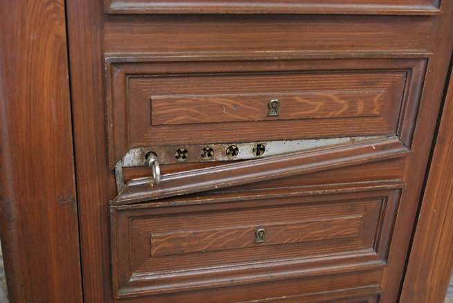 French antique money safe disguised as a piece of furniture - Image 3 of 3