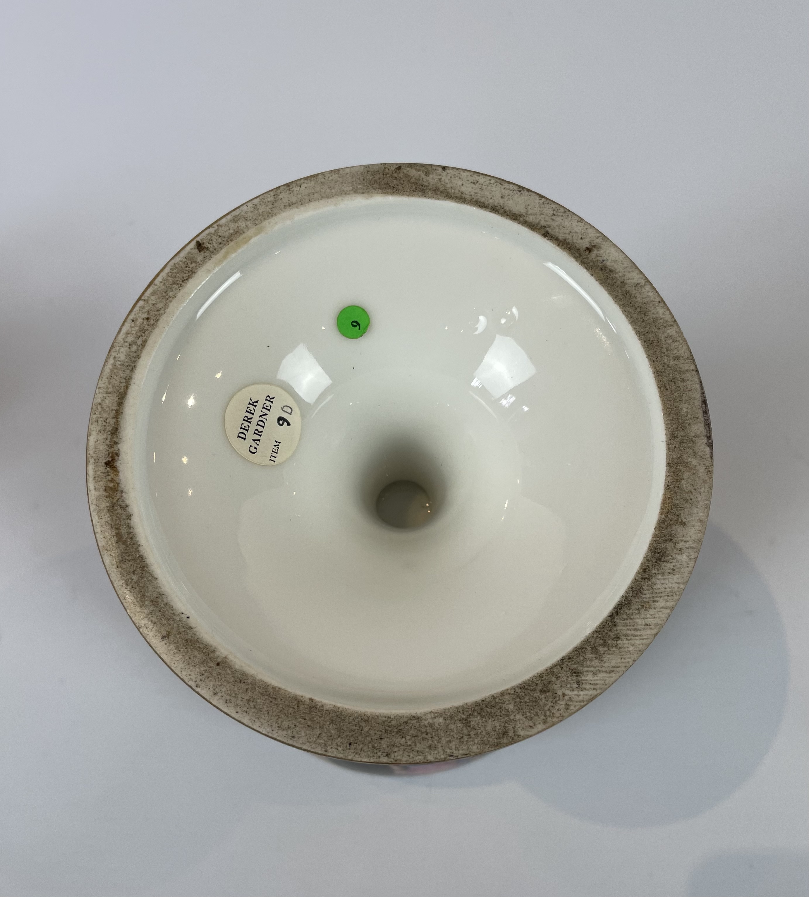 19th Century Urn with Cherub handled lid from the Derek Gardner collection - Bild 3 aus 3