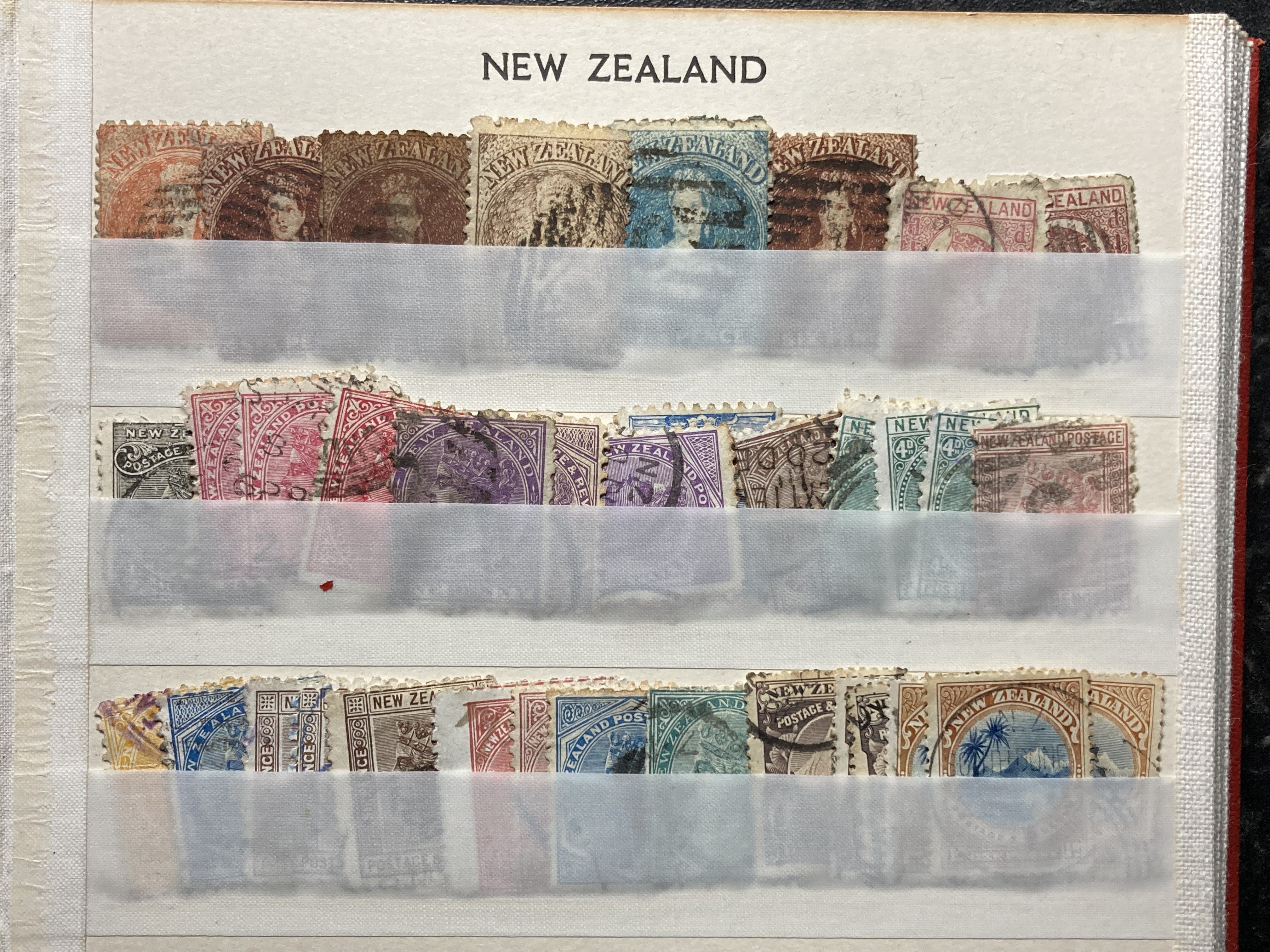 New Zealand stamps: Small stock book of mint and used on 10 pages of NZ & associated Pacific Islands - Image 2 of 11