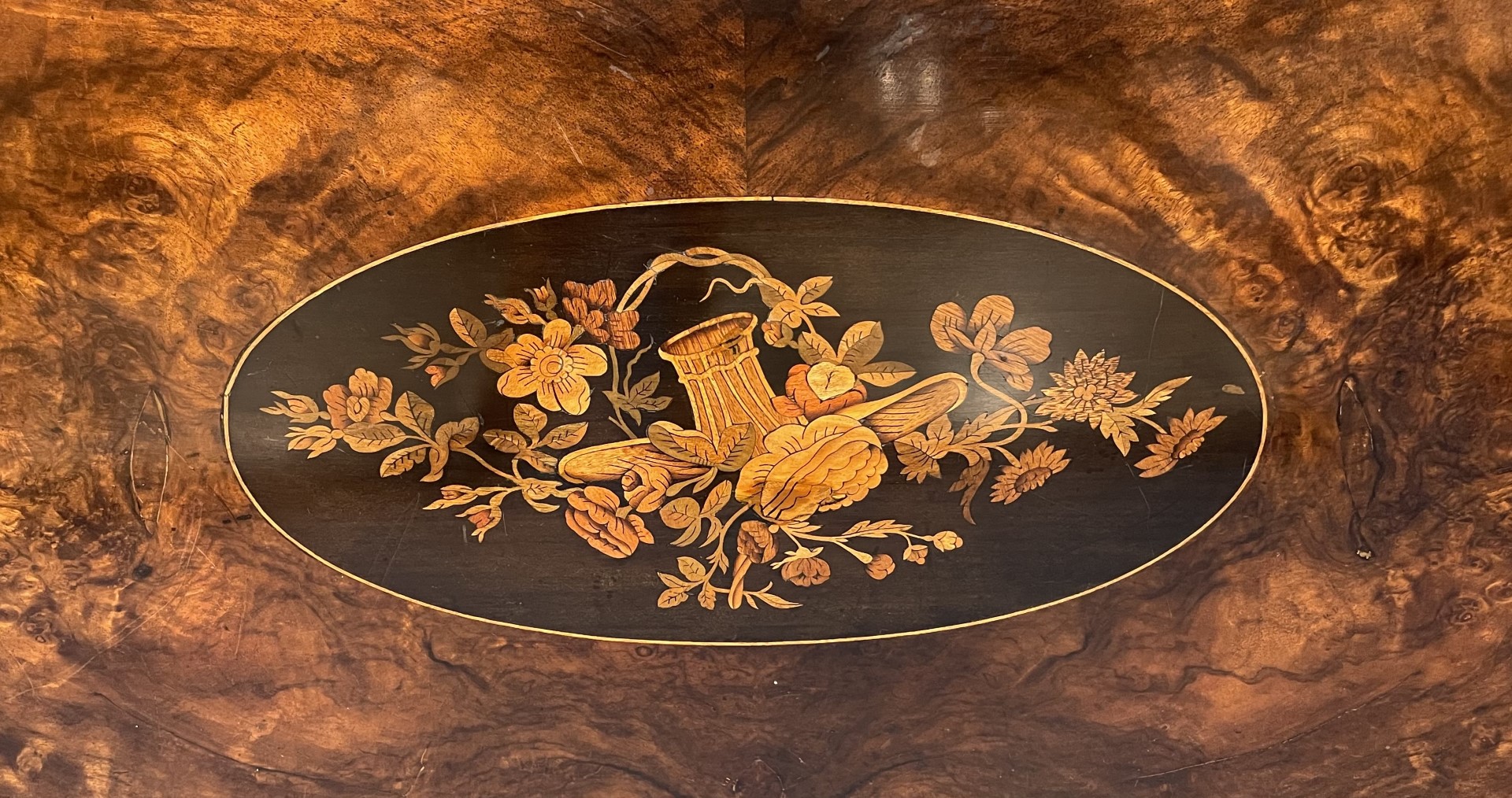 A Fine 19th Century Walnut And Inlaid Kidney Writing Table On Cabriole Legs - Image 3 of 3