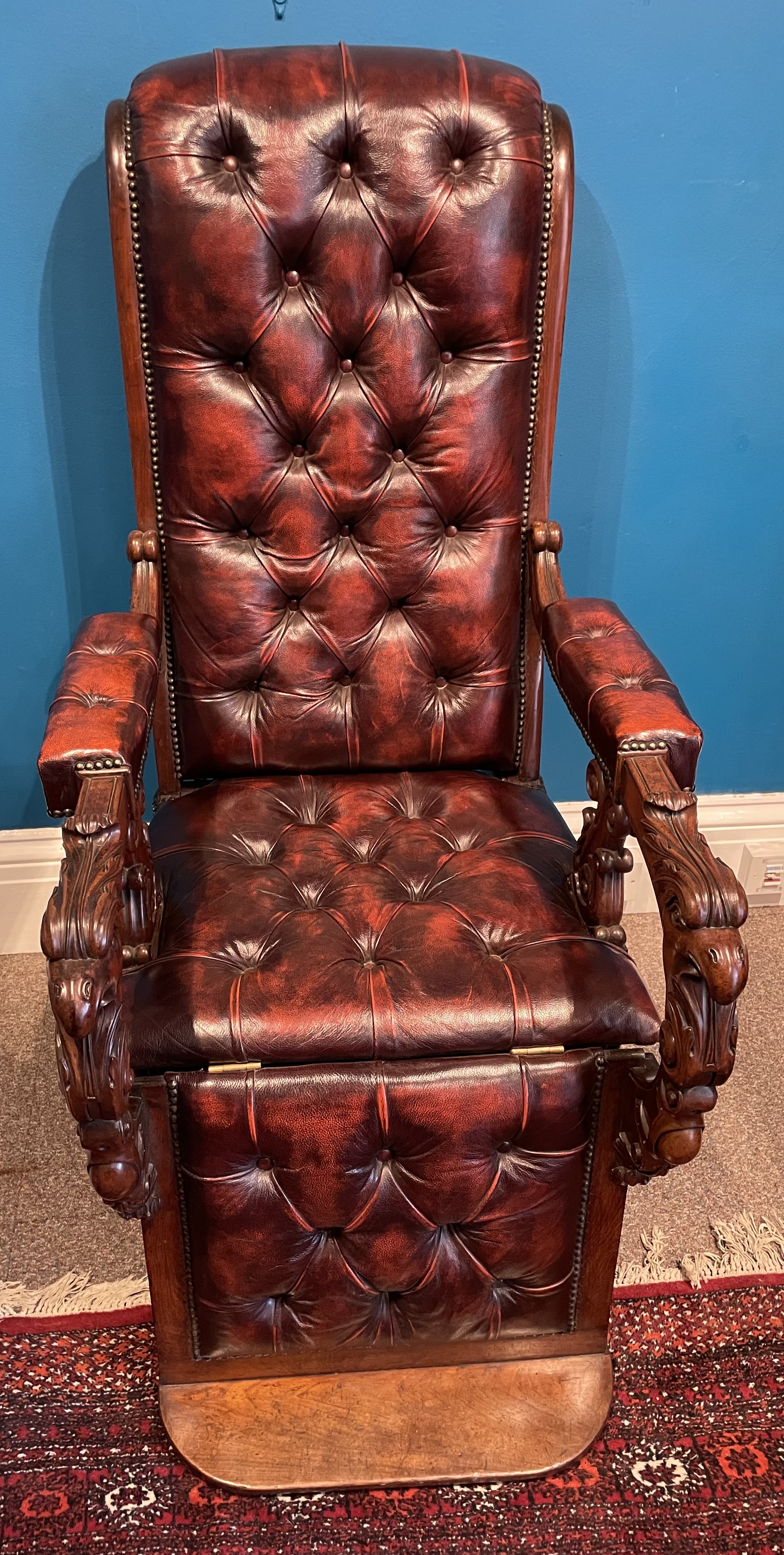 A Quality 19th Century Studded Leather Library Reclining Chair - Image 3 of 6