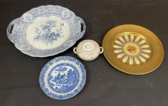 A Selection Of Decorative Porcelain x4