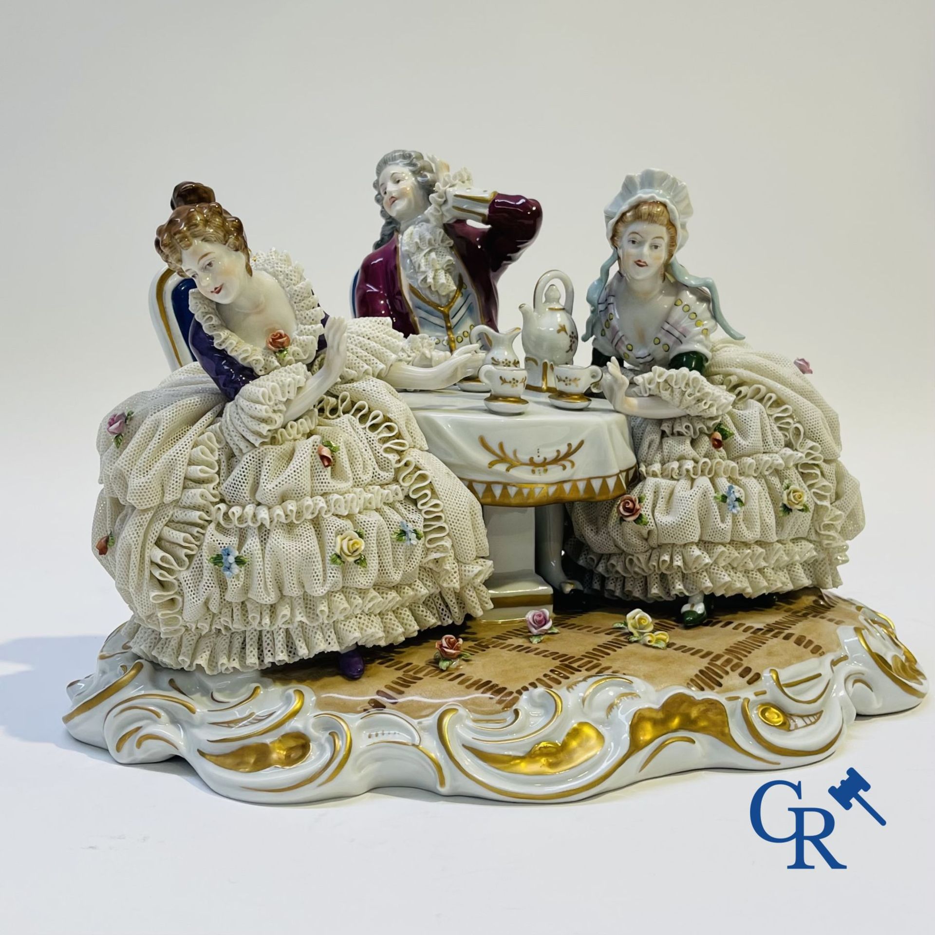 Porcelain: Unterweissbach: "In the tea room".