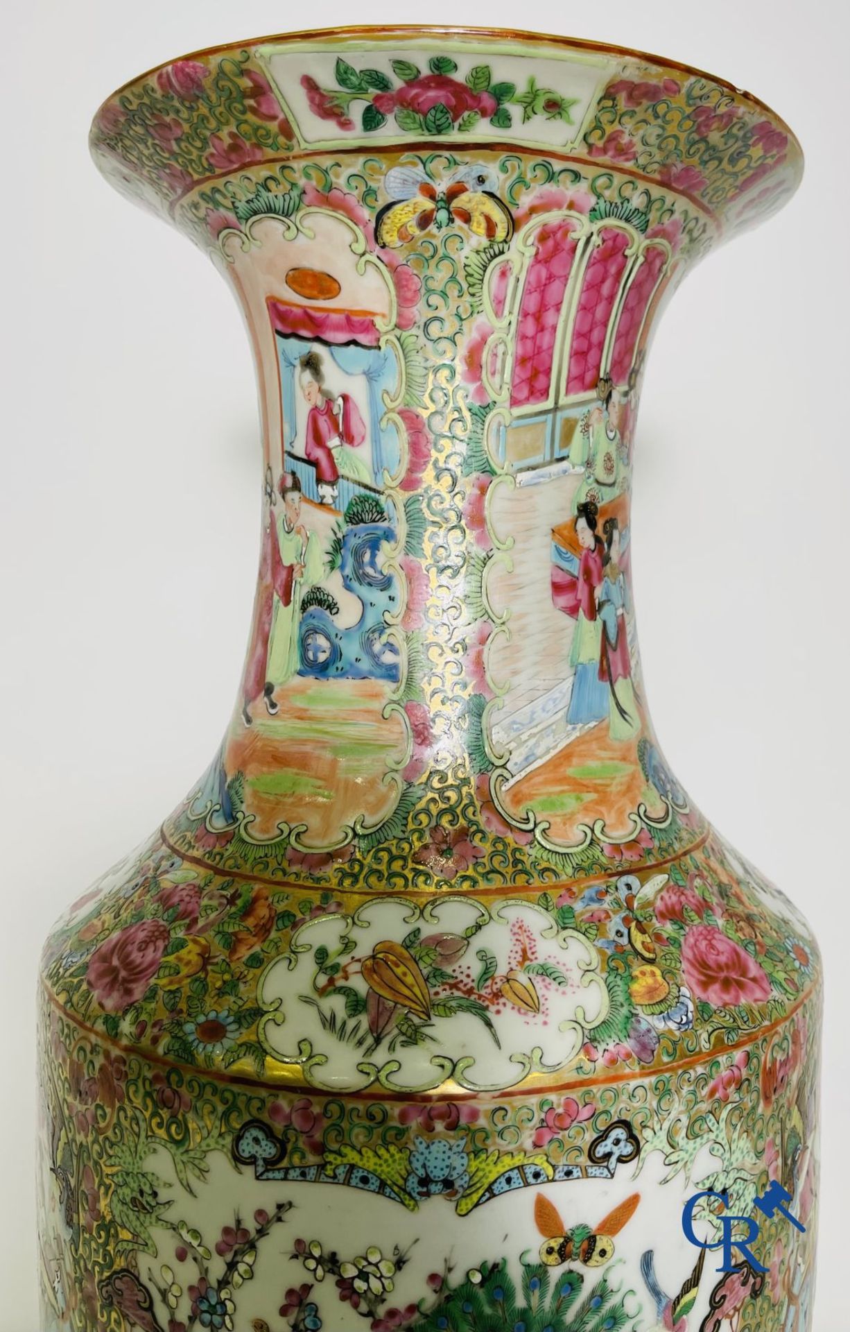 Chinese porcelain: A Chinese canton famille rose vase. - Bild 16 aus 24