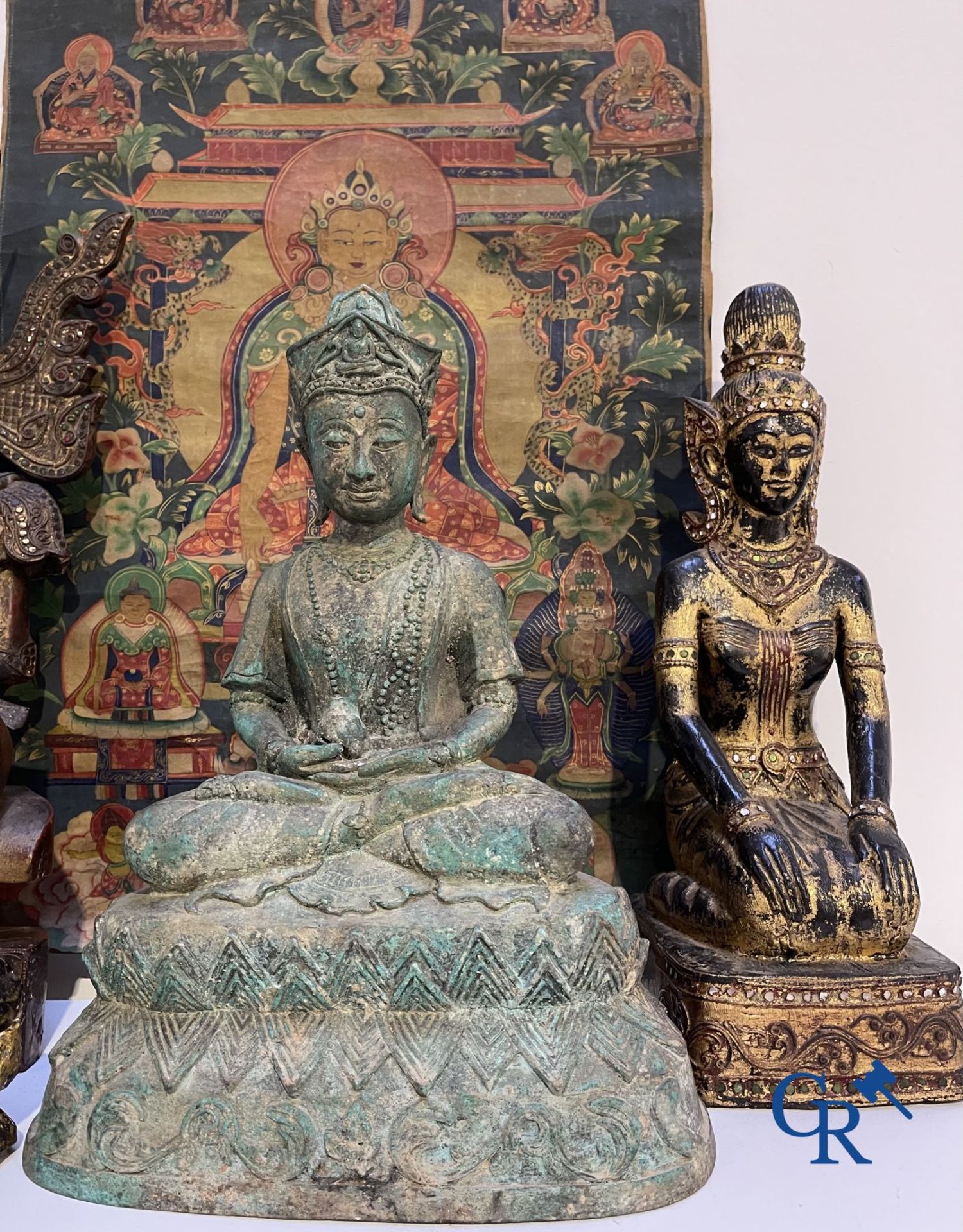 Asian Art: a lot consisting of 4 statues and a thangka. - Image 4 of 18