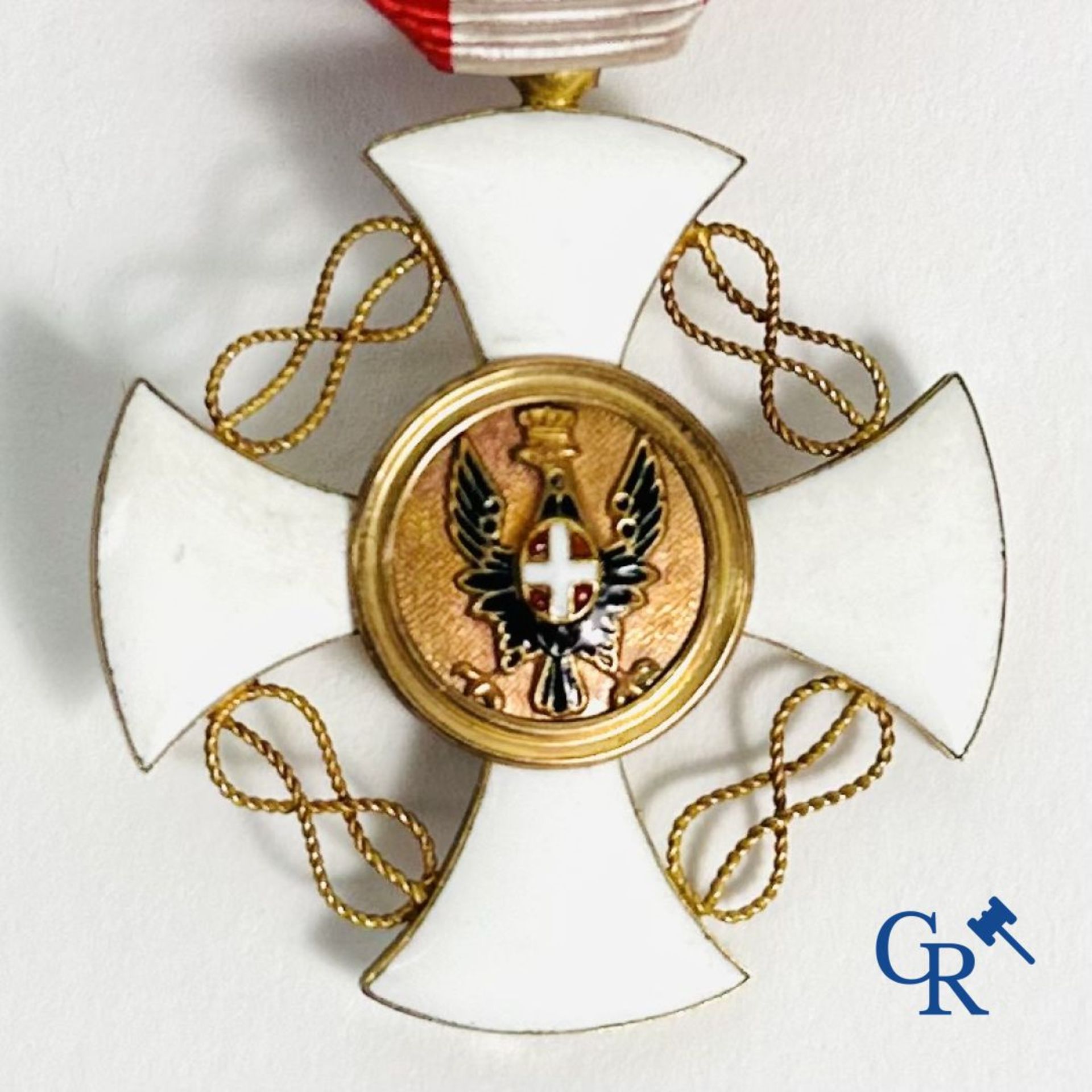 Médailles - Order of the Crown Medals of Honor - Decorations: Kingdom of Italy: Officers decoration  - Image 3 of 3