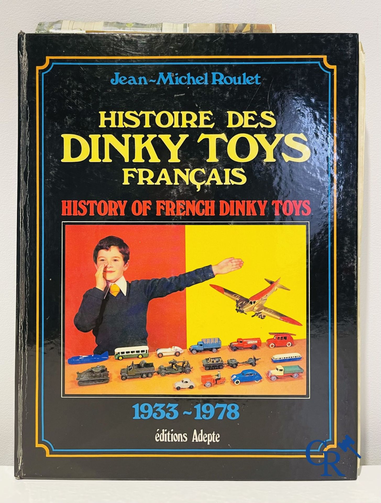 Old toys: A lot with 13 books on old toys. - Image 9 of 16