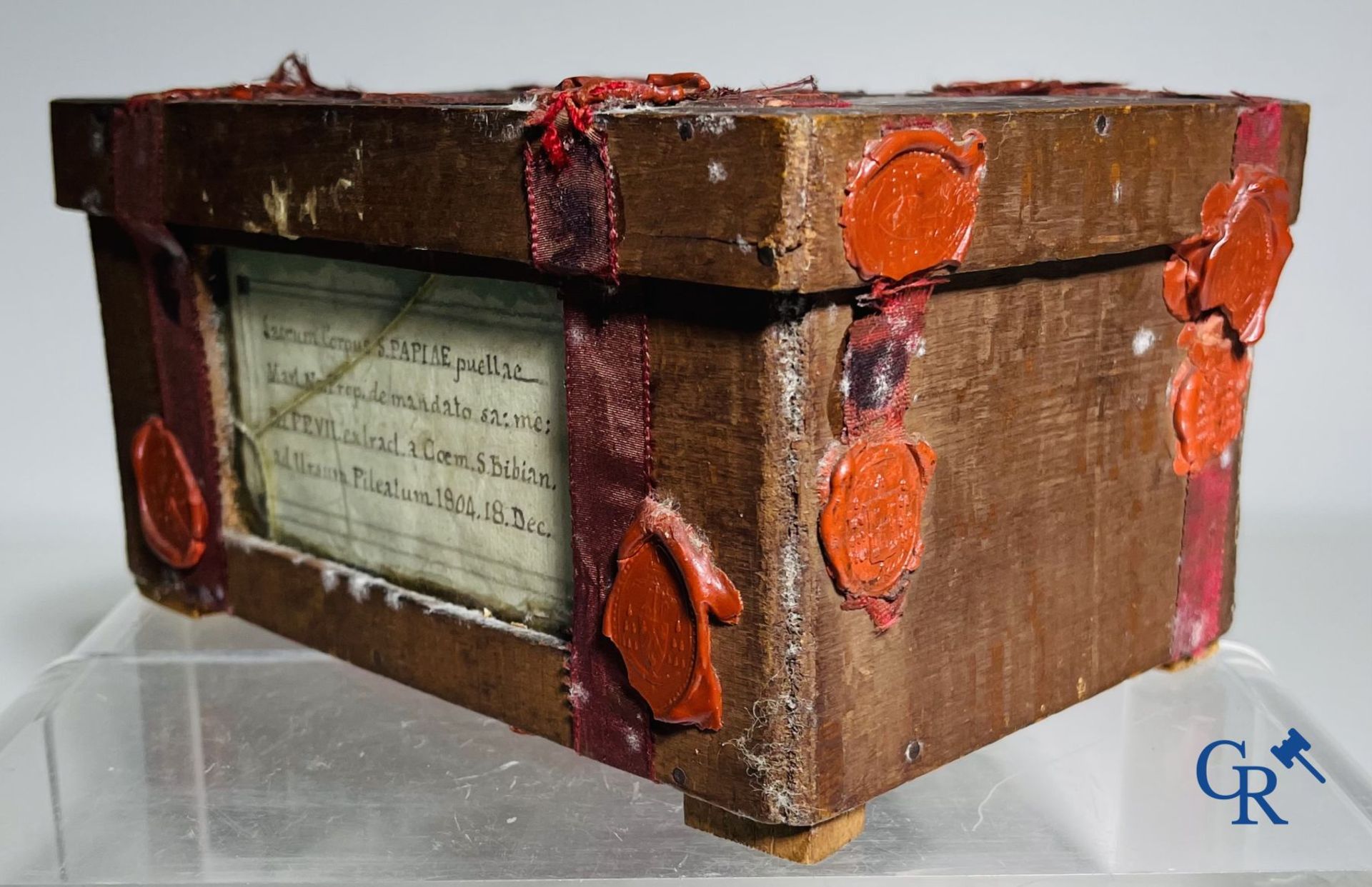 An antique wooden reliquary sealed with wax seals. Early 19th century. - Image 6 of 15