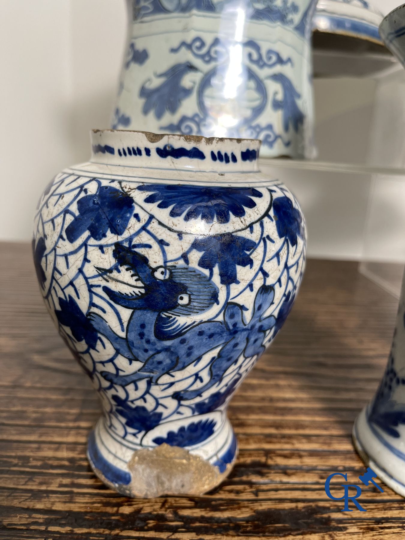 Delft: 11 pieces of blue and white faience with different décors. 17th - 18th century. - Image 5 of 29