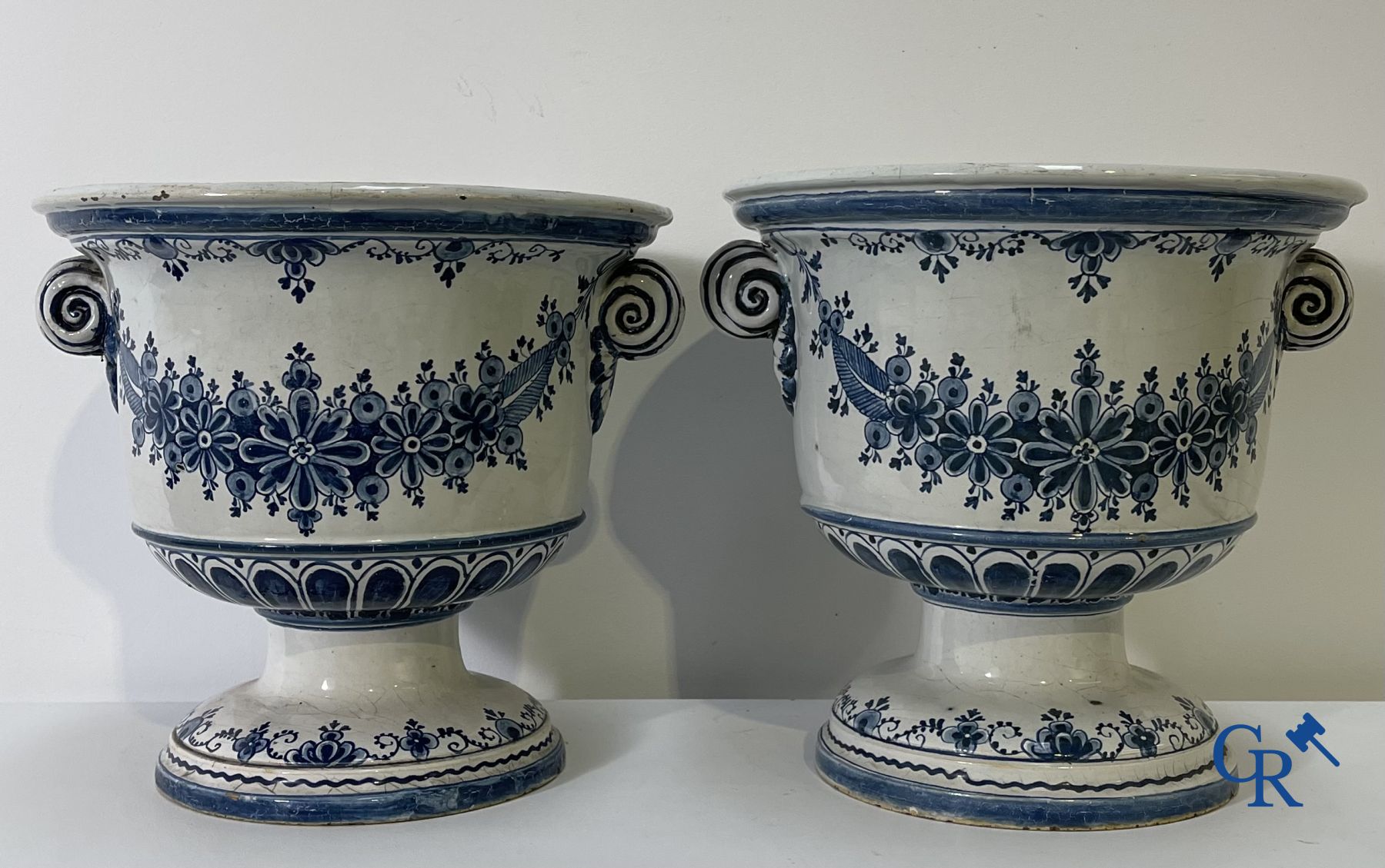 Delft: 11 pieces of blue and white faience with different décors. 17th - 18th century. - Image 7 of 29