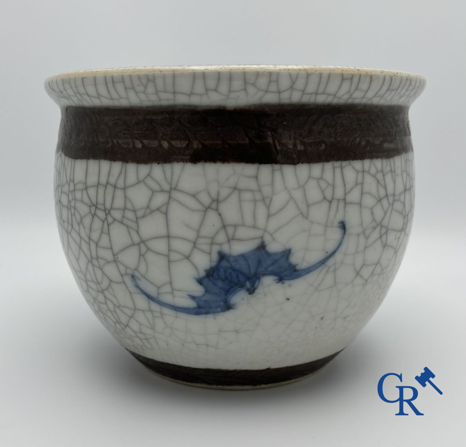 Chinese porcelain: Chinese blue and white bowl, Nanking. 19th century. - Bild 8 aus 9