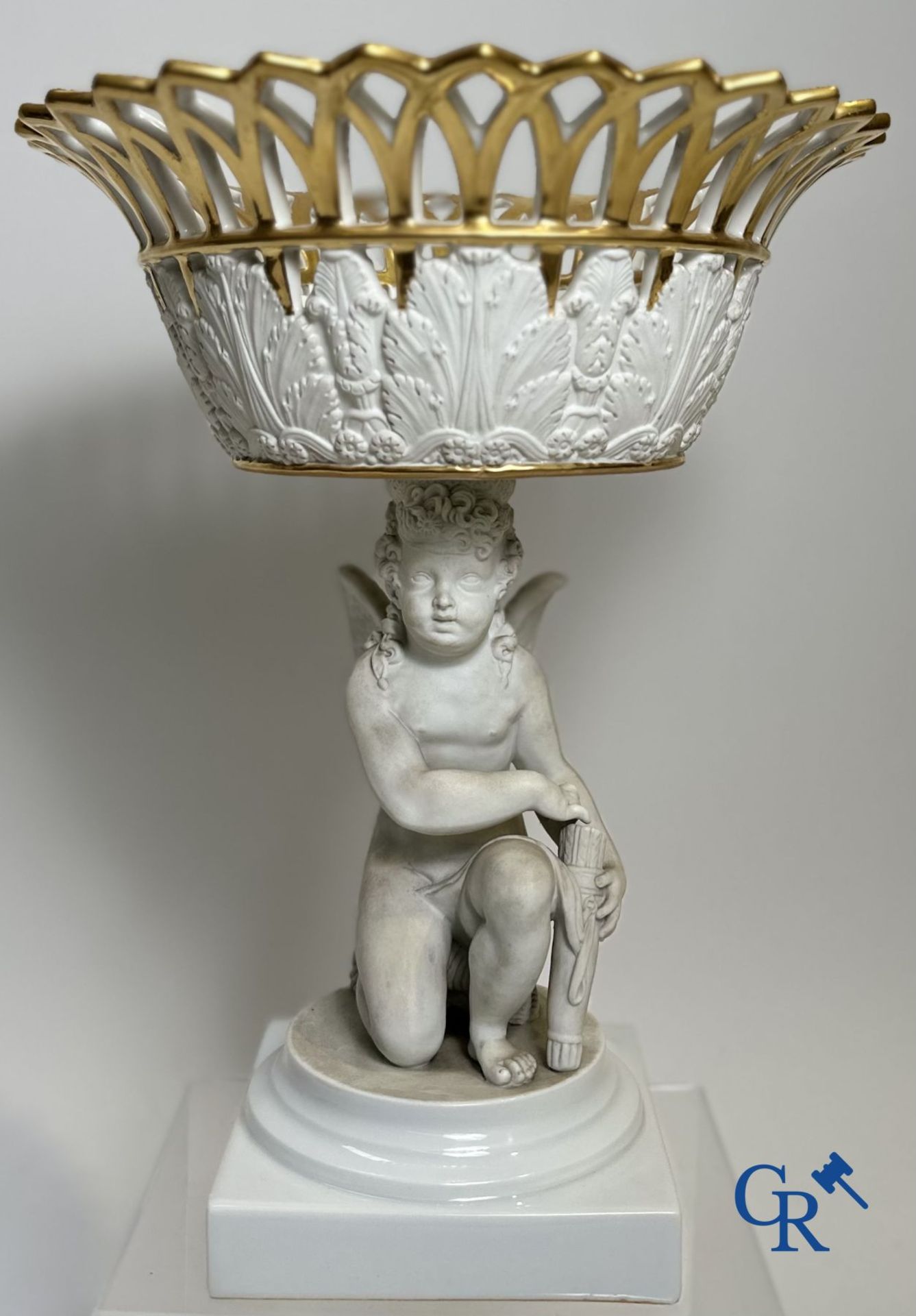 Empire: Manufacture de Dagoty: table centrepiece in white biscuit and decorated porcelain. - Bild 2 aus 11