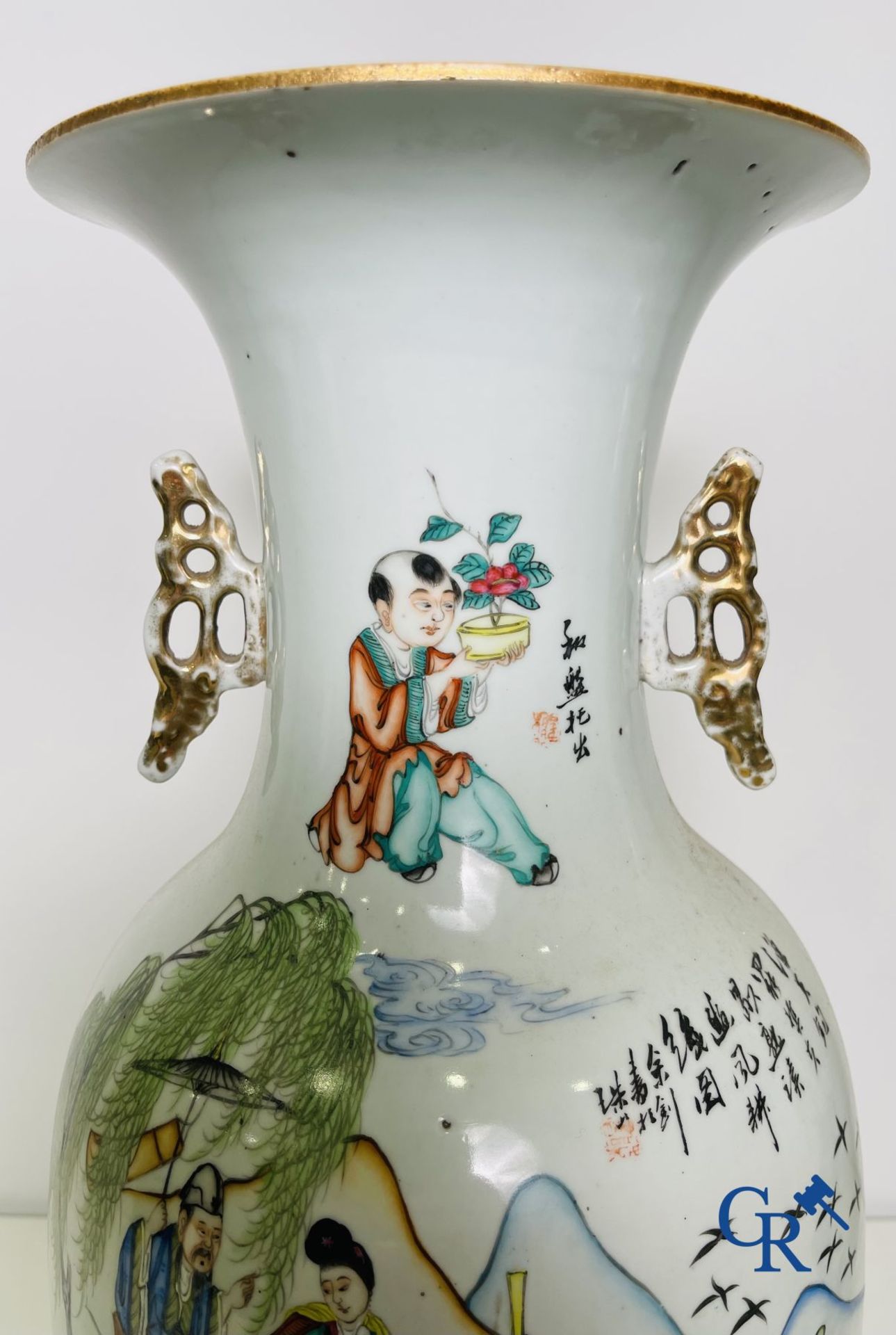 Chinese porcelain: A pair of Chinese vases with a double decor. - Image 10 of 30
