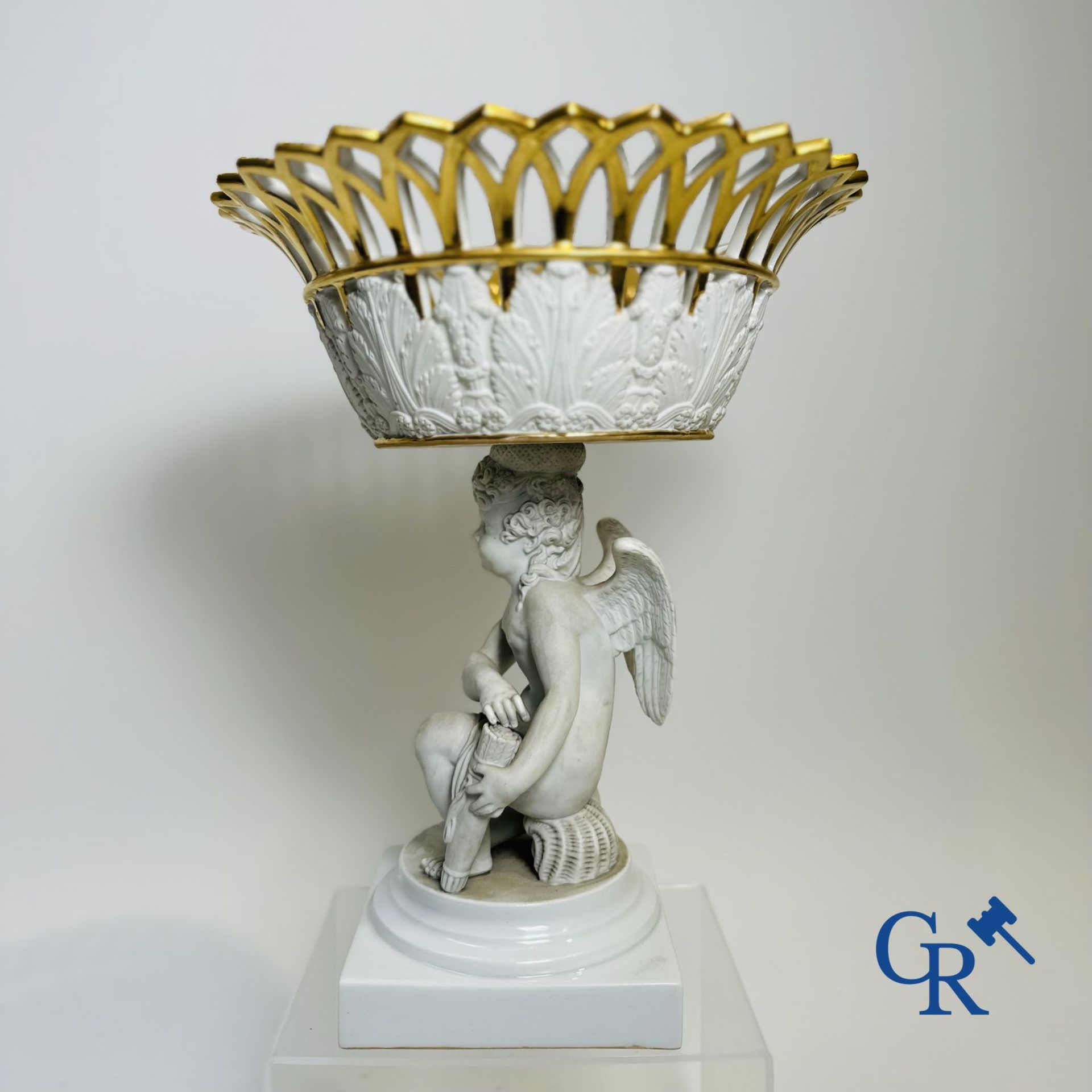Empire: Manufacture de Dagoty: table centrepiece in white biscuit and decorated porcelain.