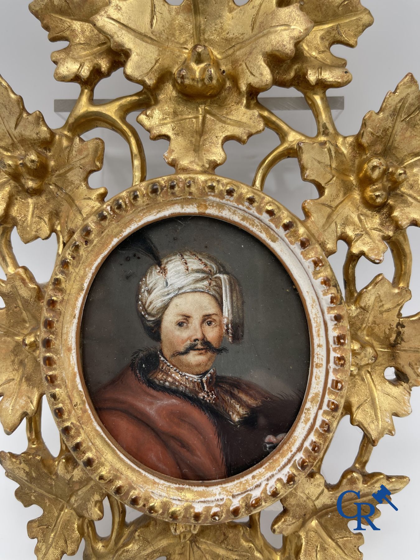 Miniature portrait in a gilded wood-carved frame. 19th century. - Image 5 of 7