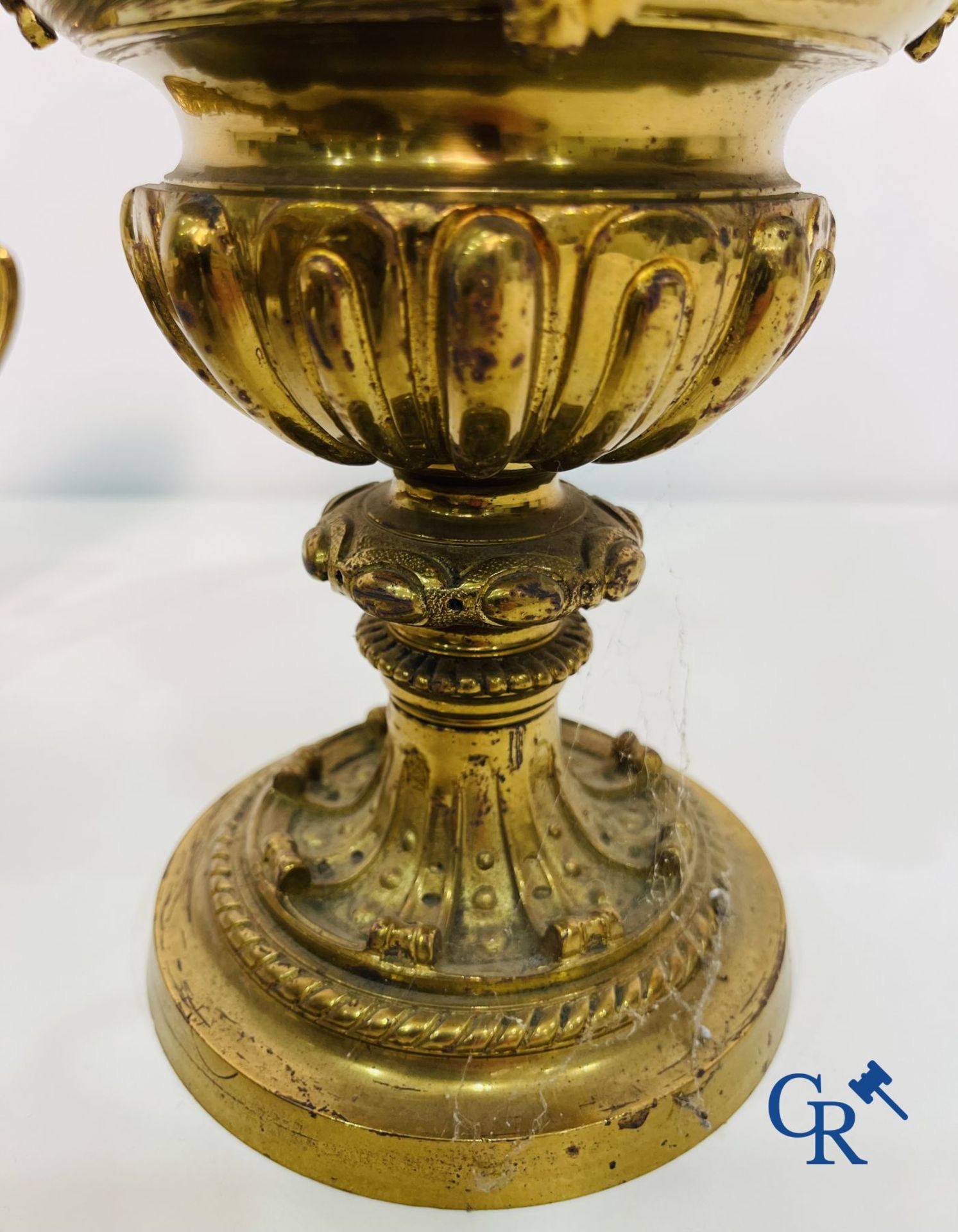 A pair of gilded bronze ewer vases. Napoleon III period. - Image 10 of 11