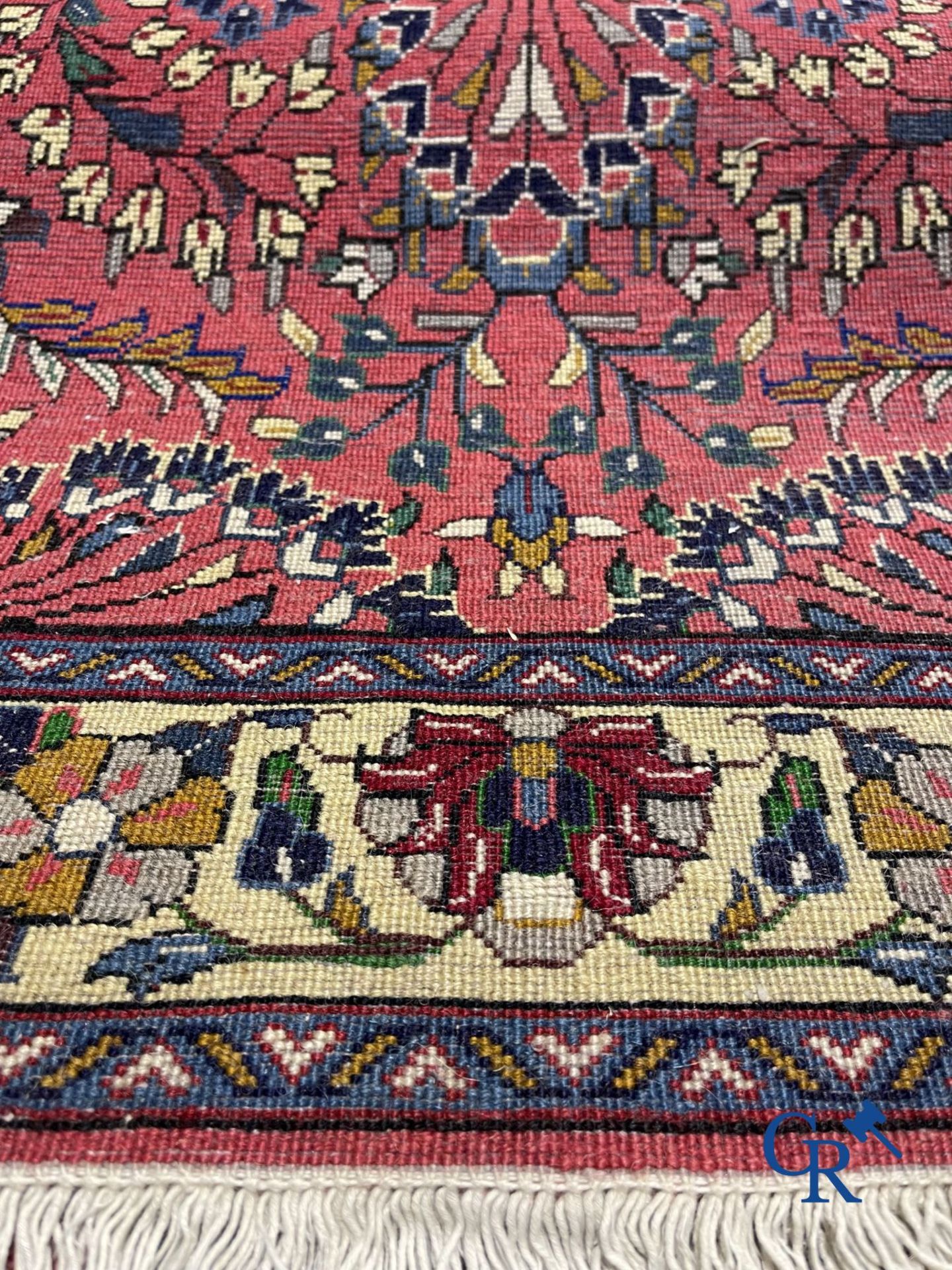Oriental carpets: Iran, Sarouk. Hand-knotted Persian carpet in wool. - Image 5 of 5