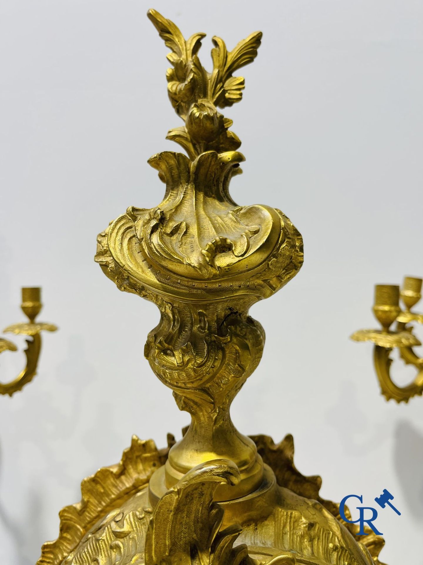 A large 3-piece fire-gilded bronze chimney set in LV style. 19th century. - Image 6 of 14