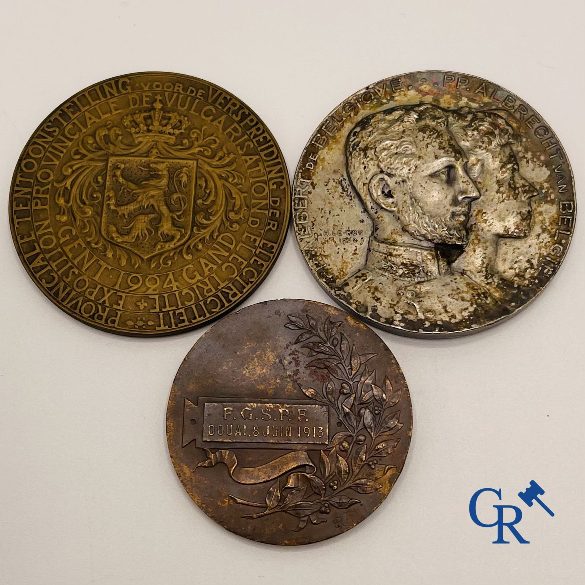 Commemorative Medals: Lot of 3 medals in bronze. - Image 2 of 2