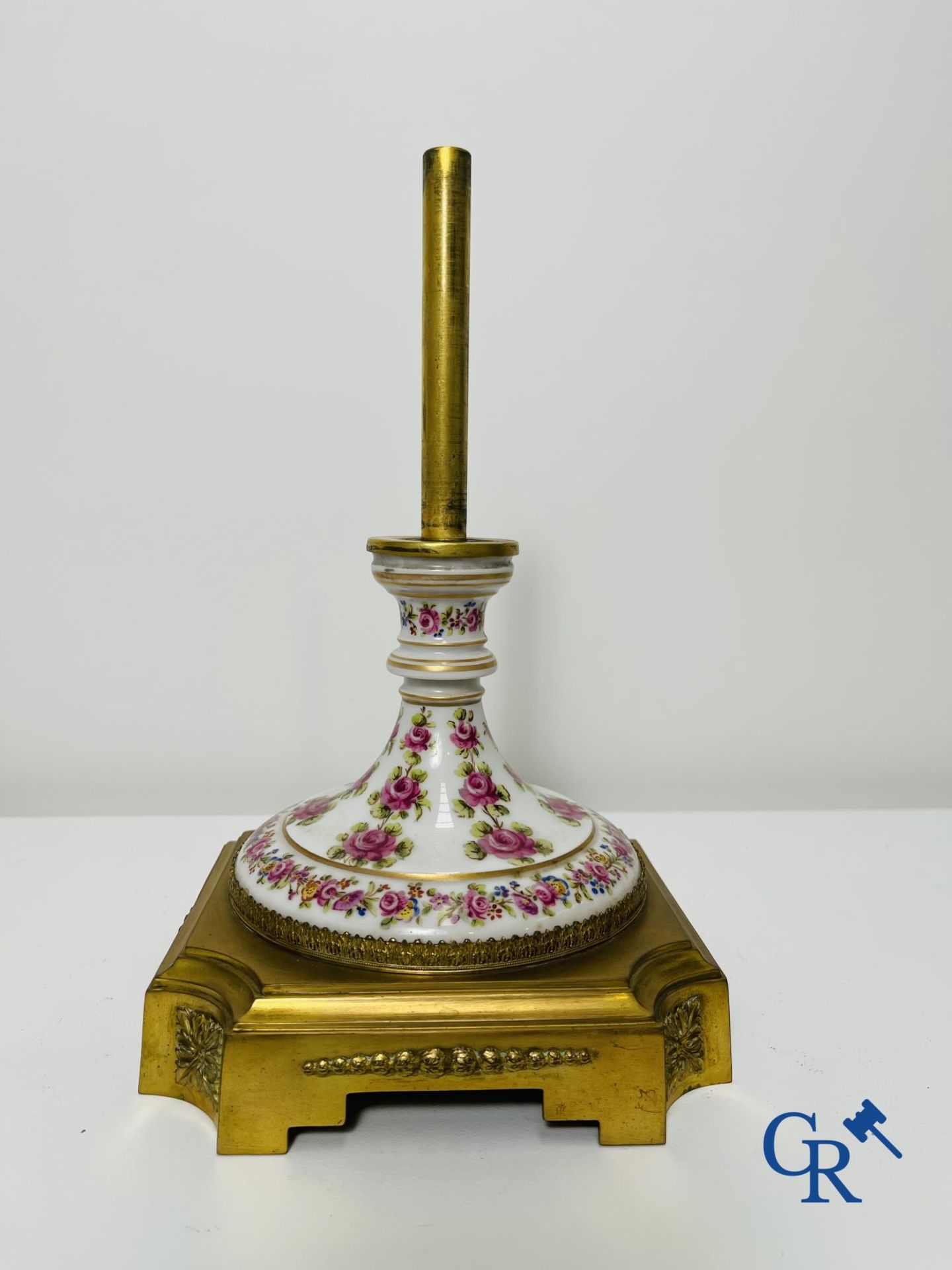 Porcelain: Sèvres: Lot consisting a vase, a lamp and part of a tea set. - Image 6 of 8