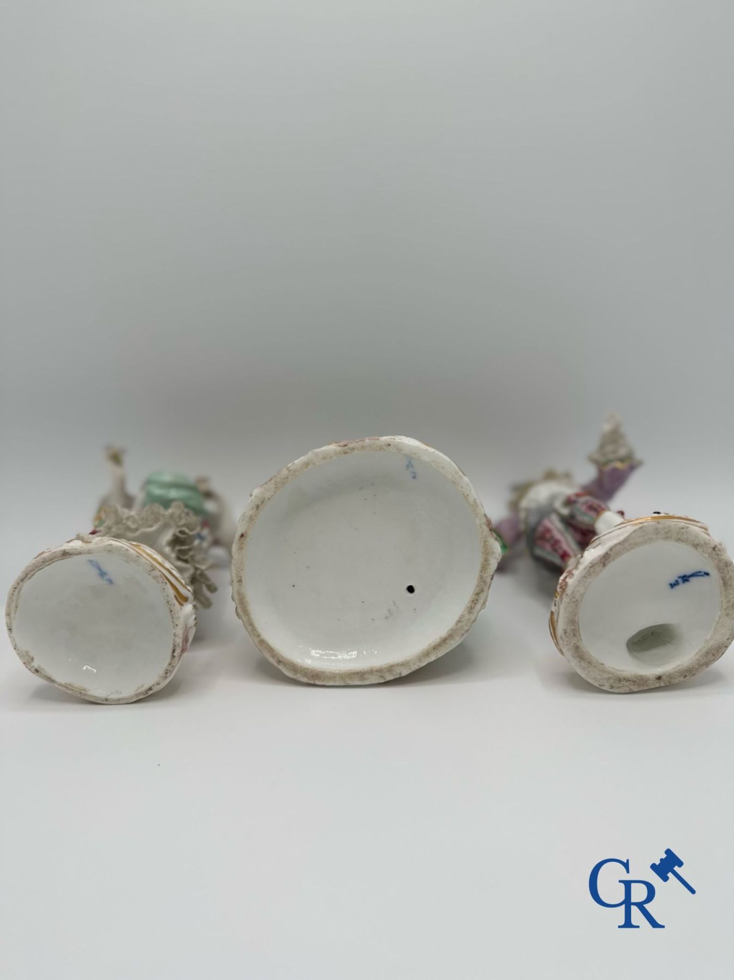 Porcelain: 3 groups of multicoloured decorated porcelain in the style of Meissen. 19th century. - Image 12 of 12