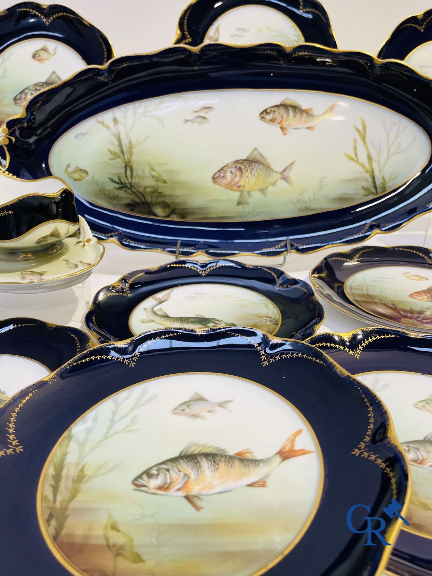 Porcelain: Tableware with a fish decor in Rosenthal porcelain. - Bild 6 aus 12