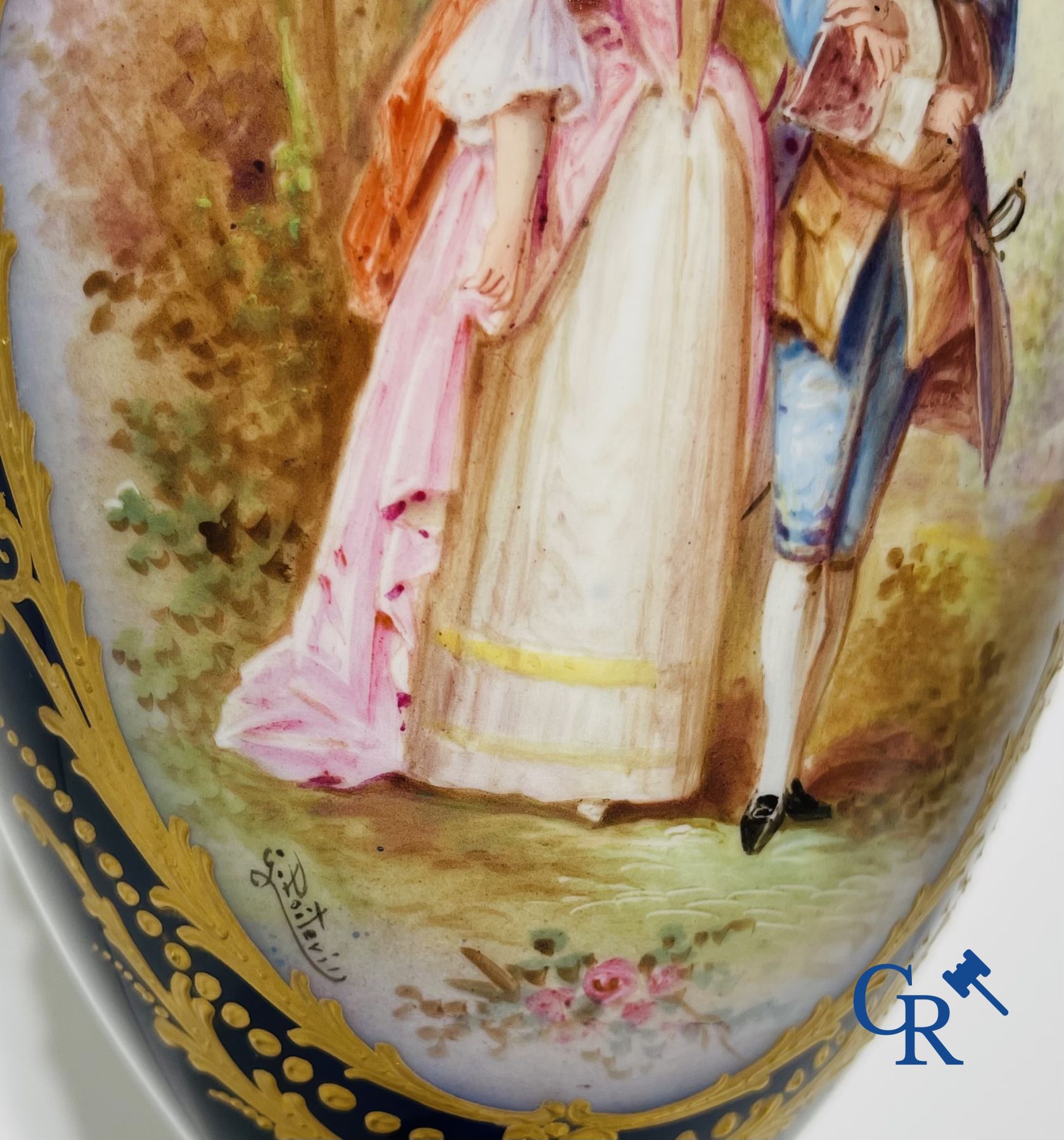 Porcelain: Sèvres: Pair of bronze mounted vases in Sèvres porcelain.. - Bild 5 aus 6