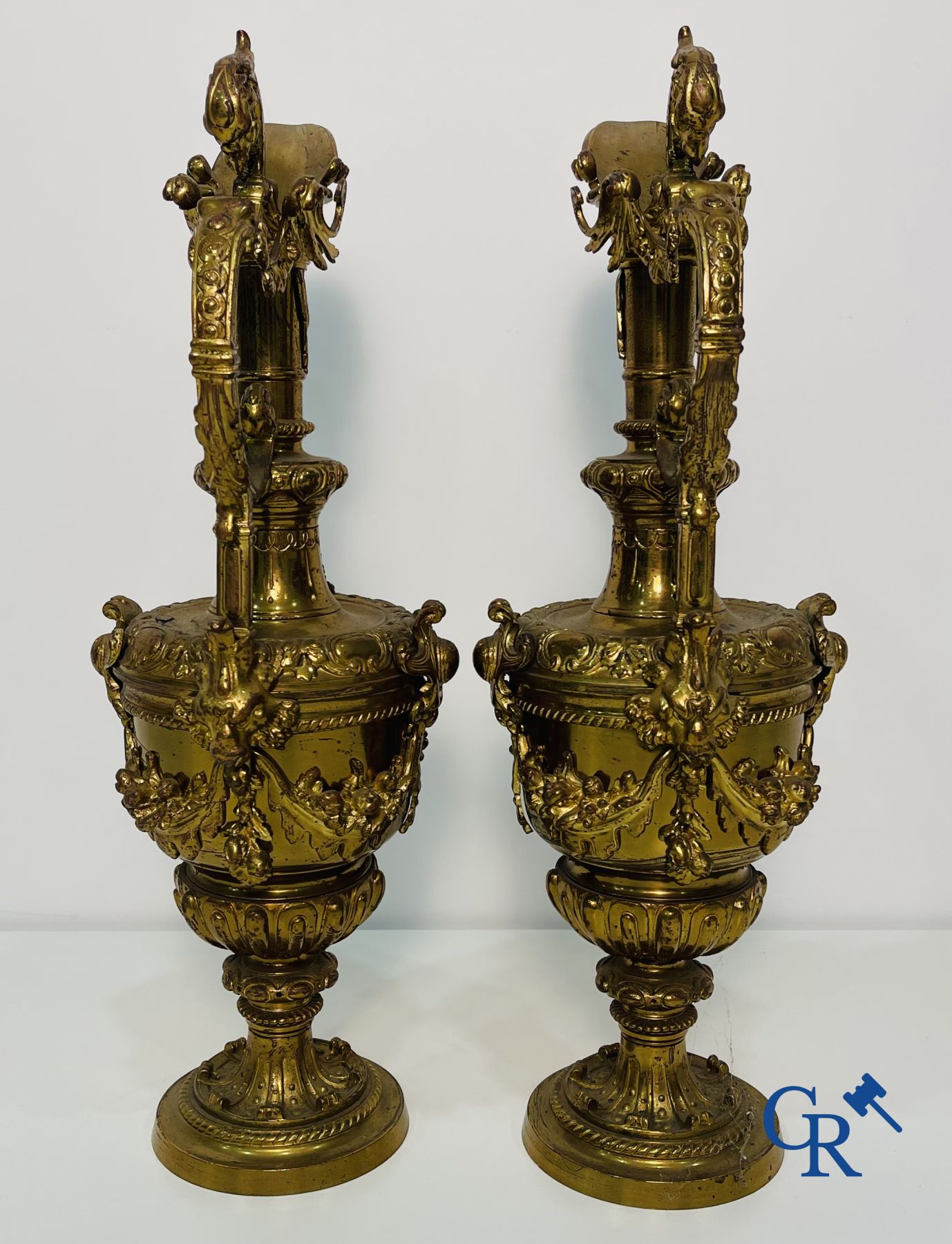 A pair of gilded bronze ewer vases. Napoleon III period. - Image 3 of 11