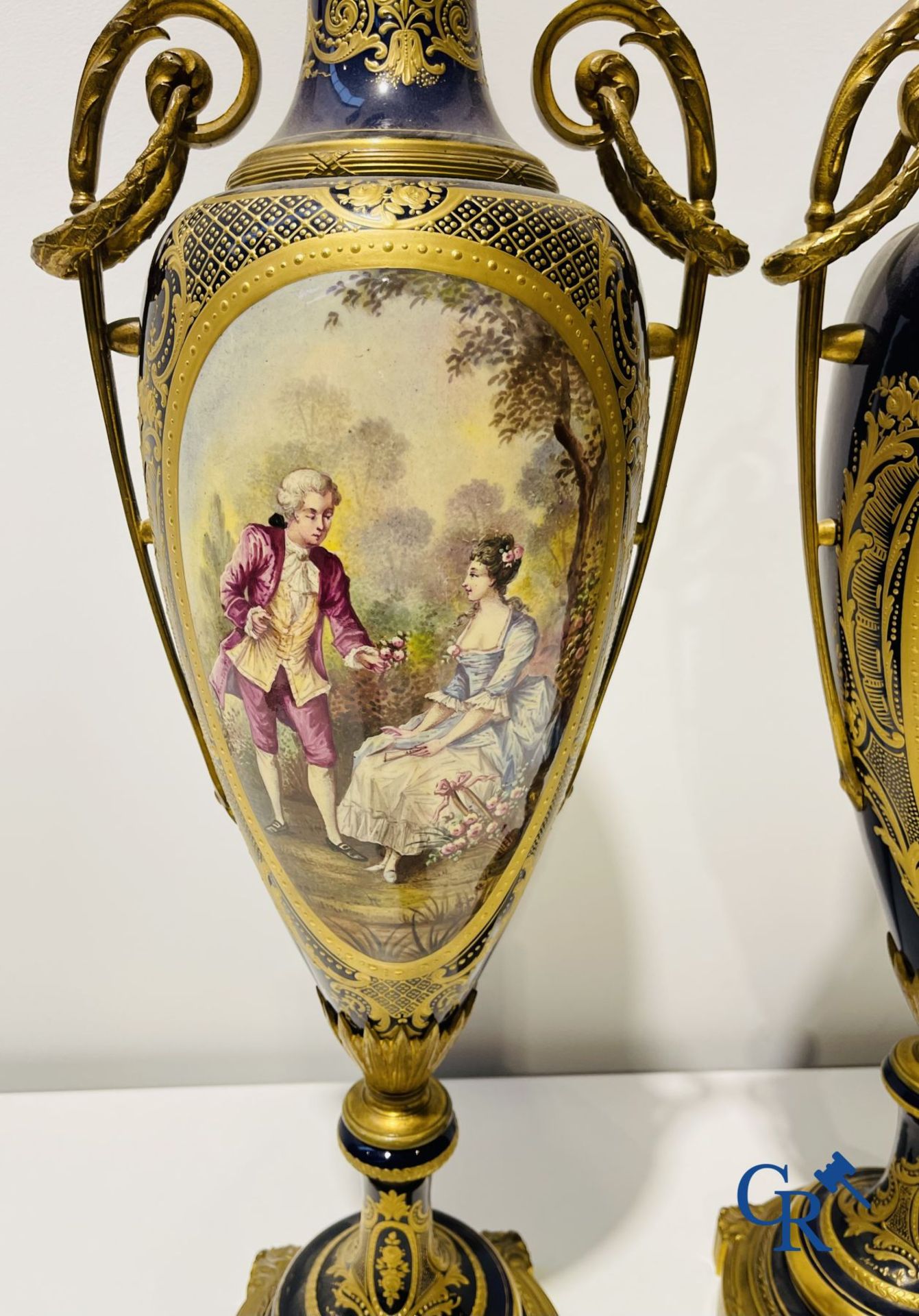 Sèvres: Poitevin. Pair of large vases in faience and bronze frames with romantic scenes. LXVI style. - Image 7 of 17