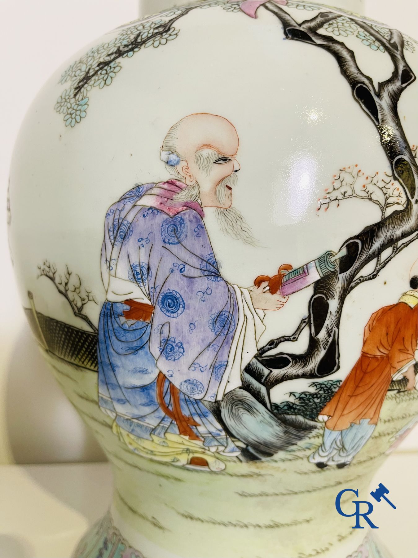 Chinese Porcelain: A Chinese famille rose lidded vase depicting Shou Lao. - Image 11 of 21