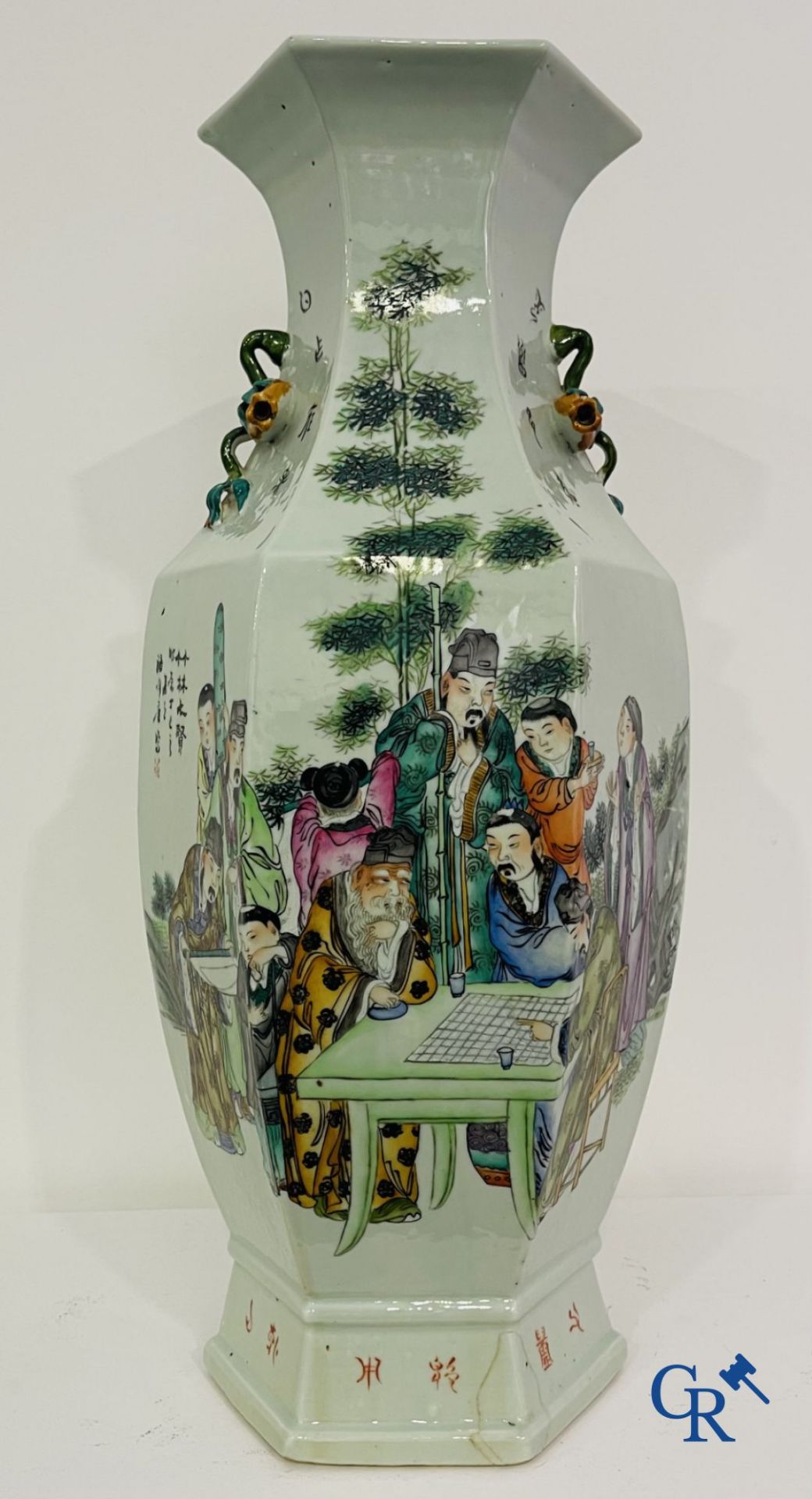 Asian Art: Chinese porcelain. A hexagonal Chinese Famille rose vase with sages and scholars. 19/20th - Image 3 of 22