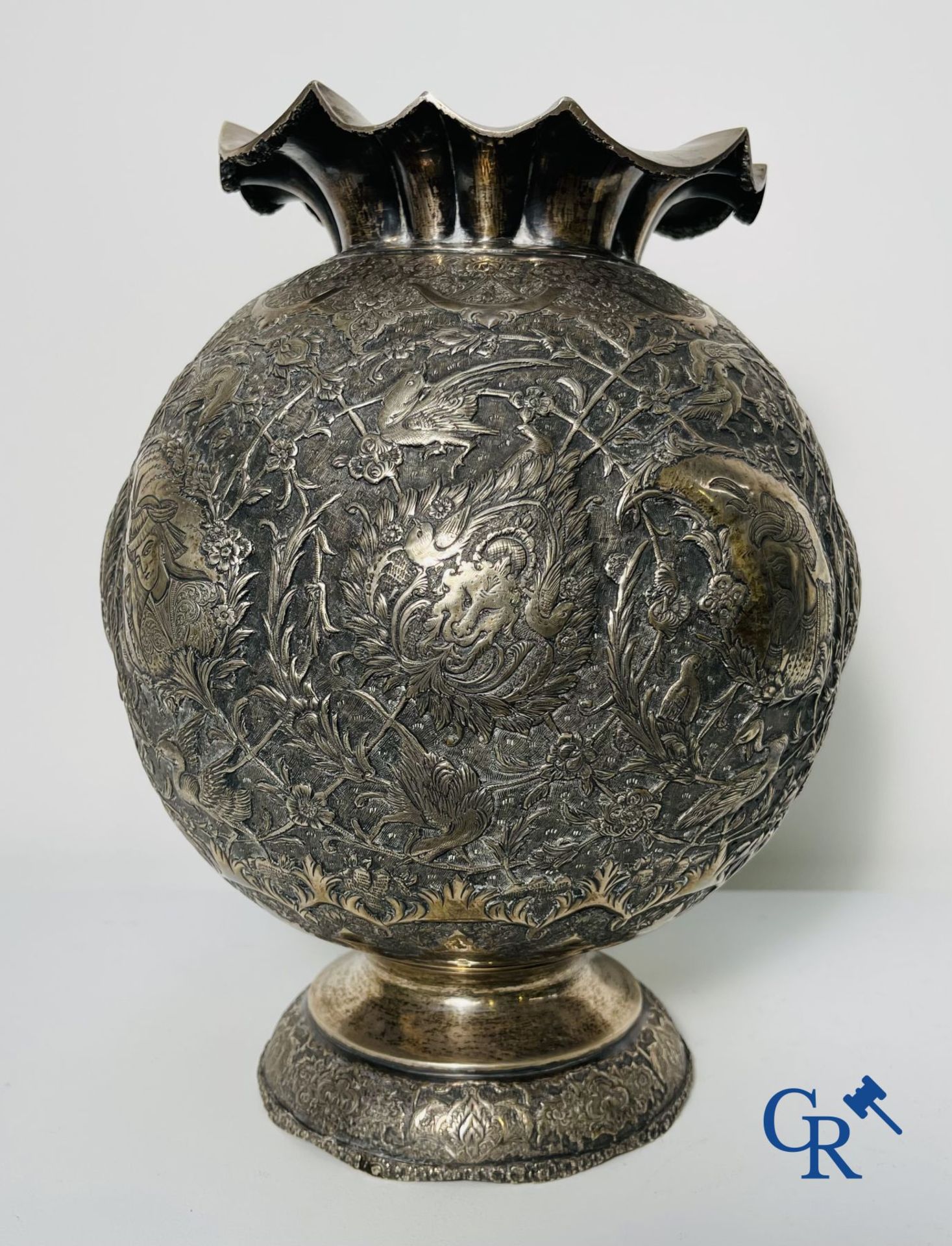 Silver: Vase in silver (Iran?) with a fine decor of birds, forest animals and characters. - Image 3 of 12