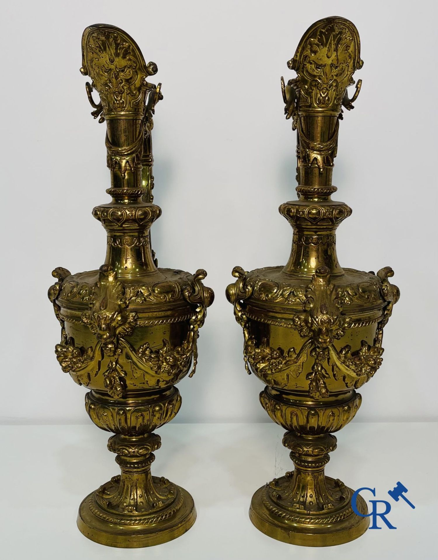A pair of gilded bronze ewer vases. Napoleon III period. - Image 2 of 11