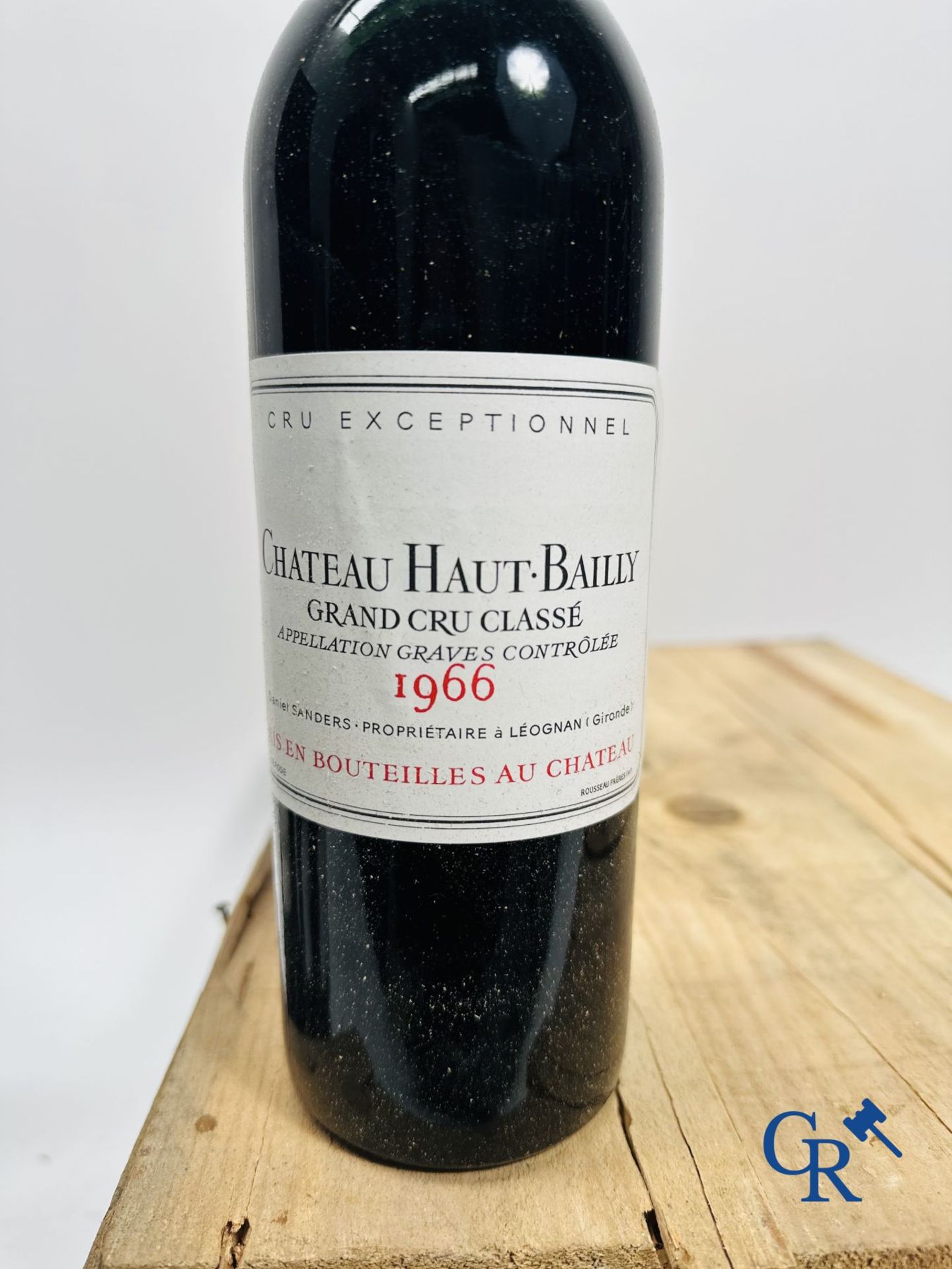 Wine - Bordeaux: Château Haut-Bailly 1966, 0.75L. Red. Grand Cru Classé. - Image 5 of 11