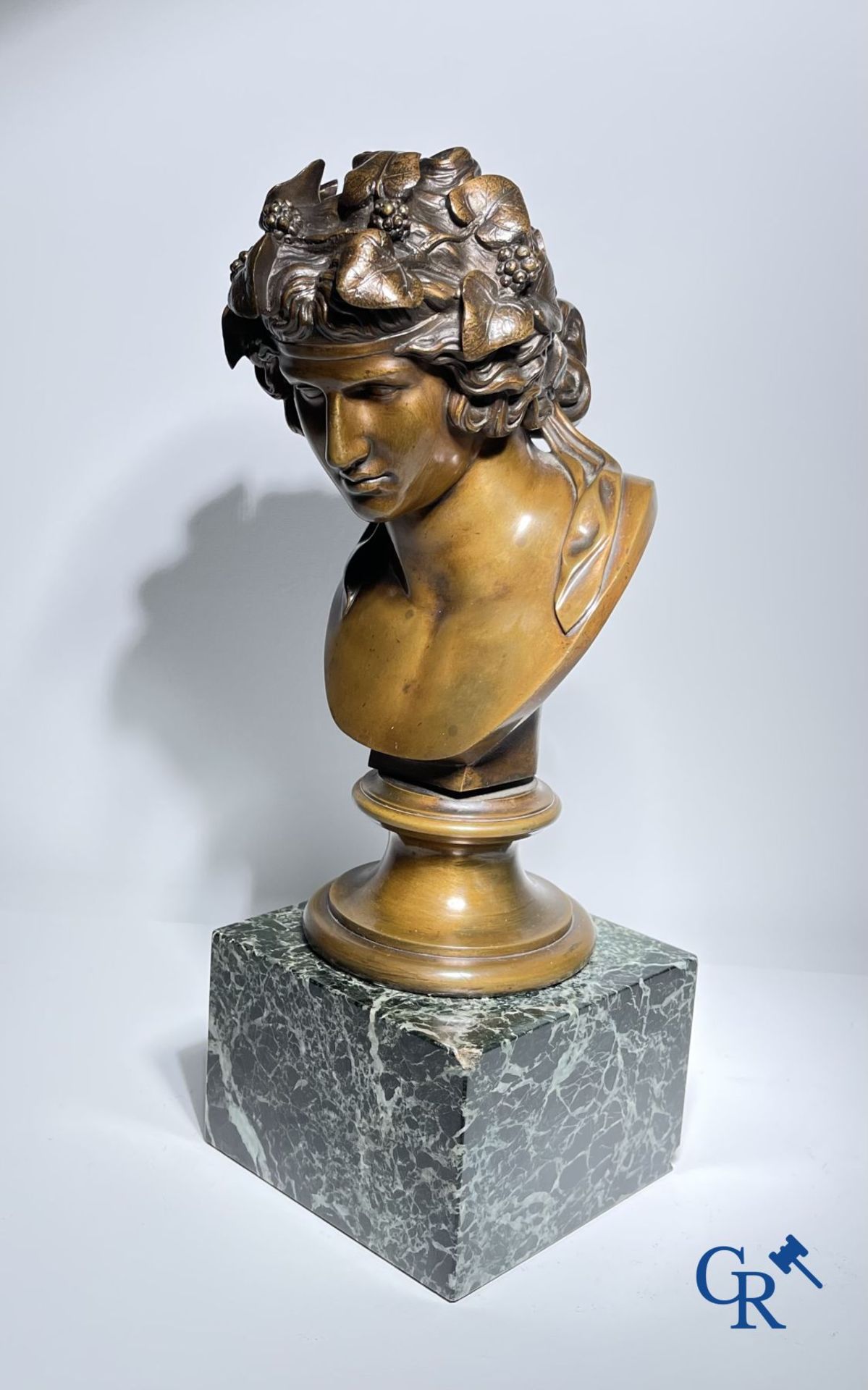 Bronze/Sculpture: Bronze bust in the antique style. - Image 2 of 5