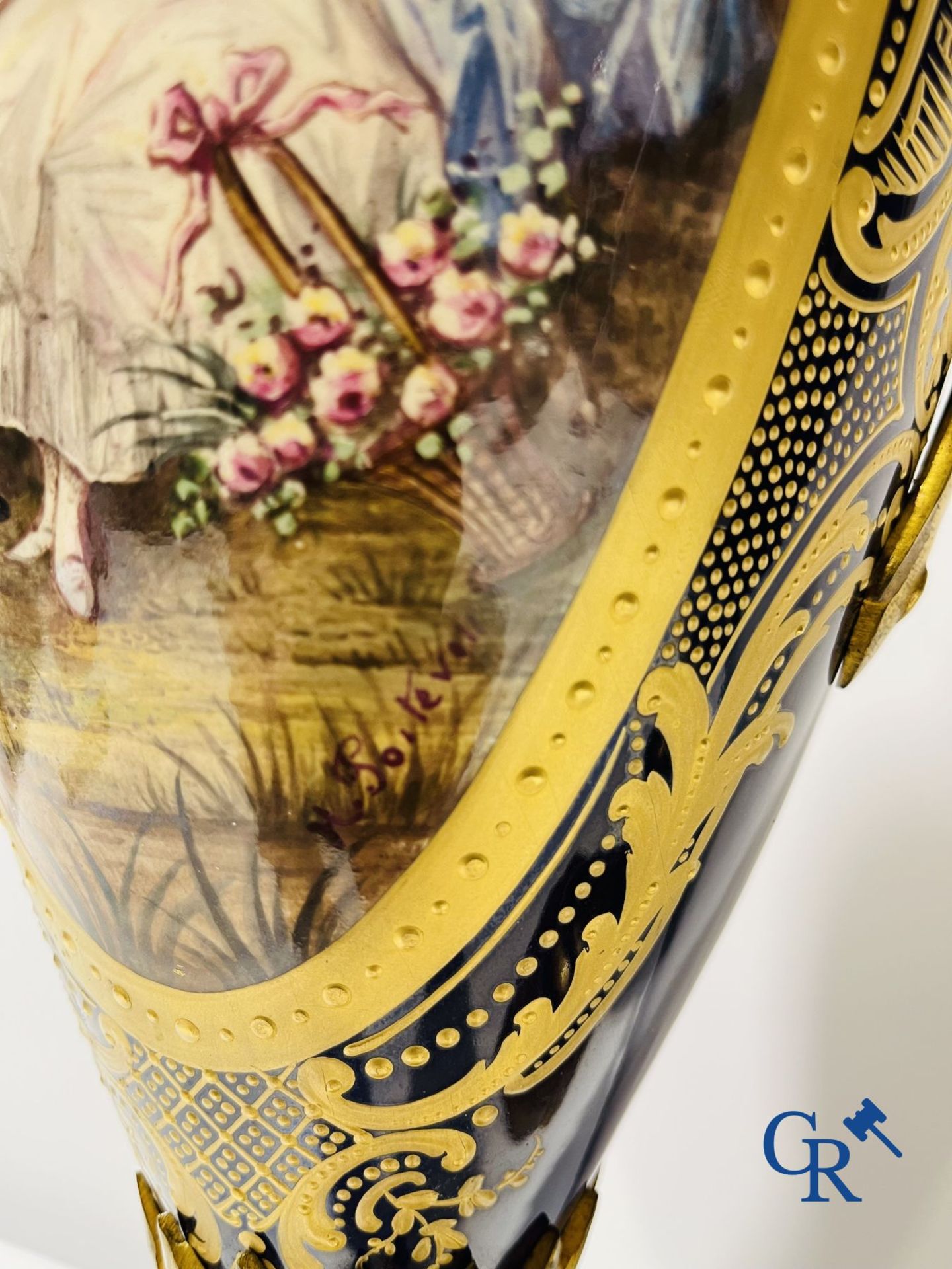 Sèvres: Poitevin. Pair of large vases in faience and bronze frames with romantic scenes. LXVI style. - Image 6 of 17