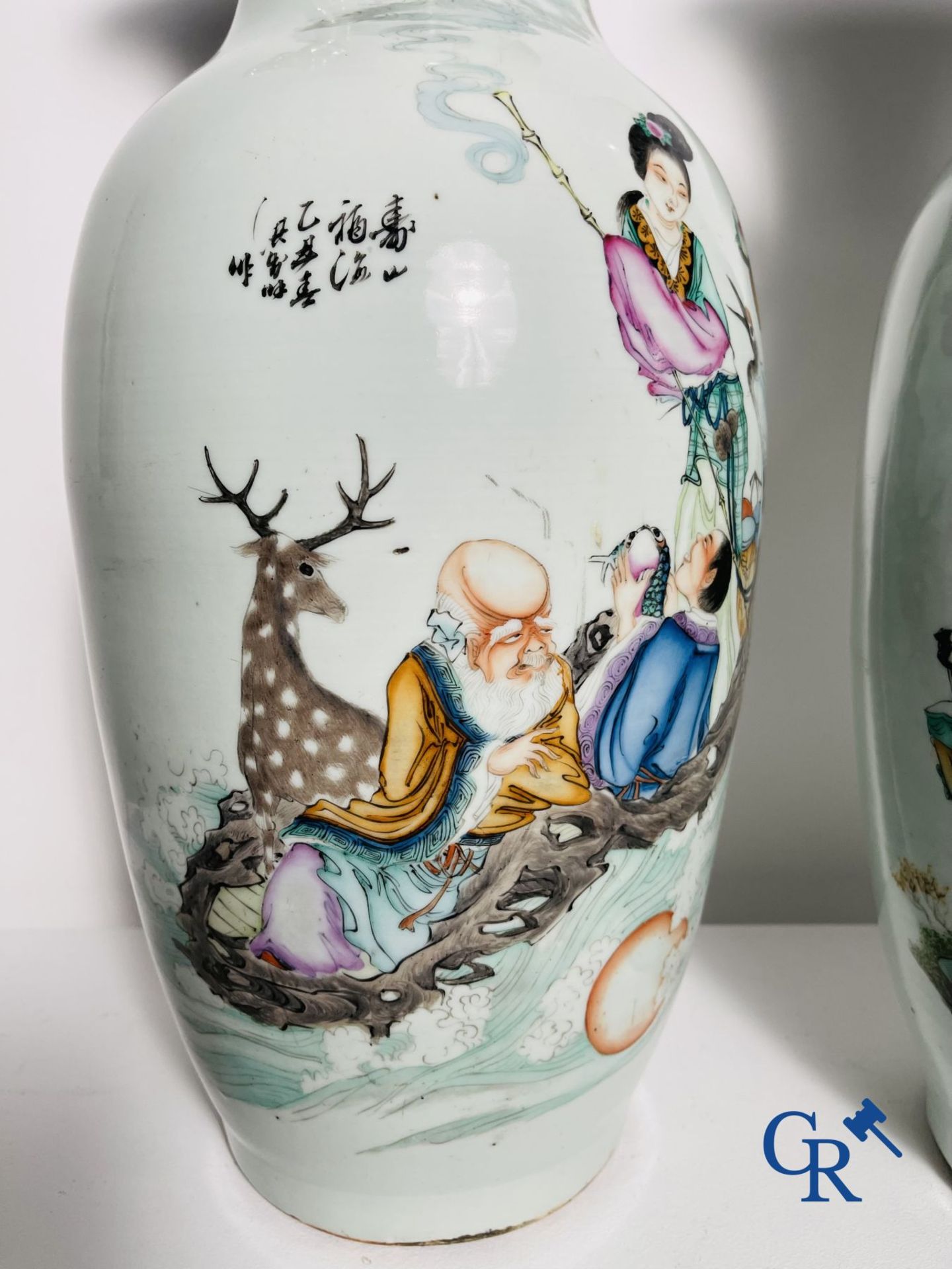 Chinese Porcelain: 2 Chinese vases republic period. - Image 8 of 14