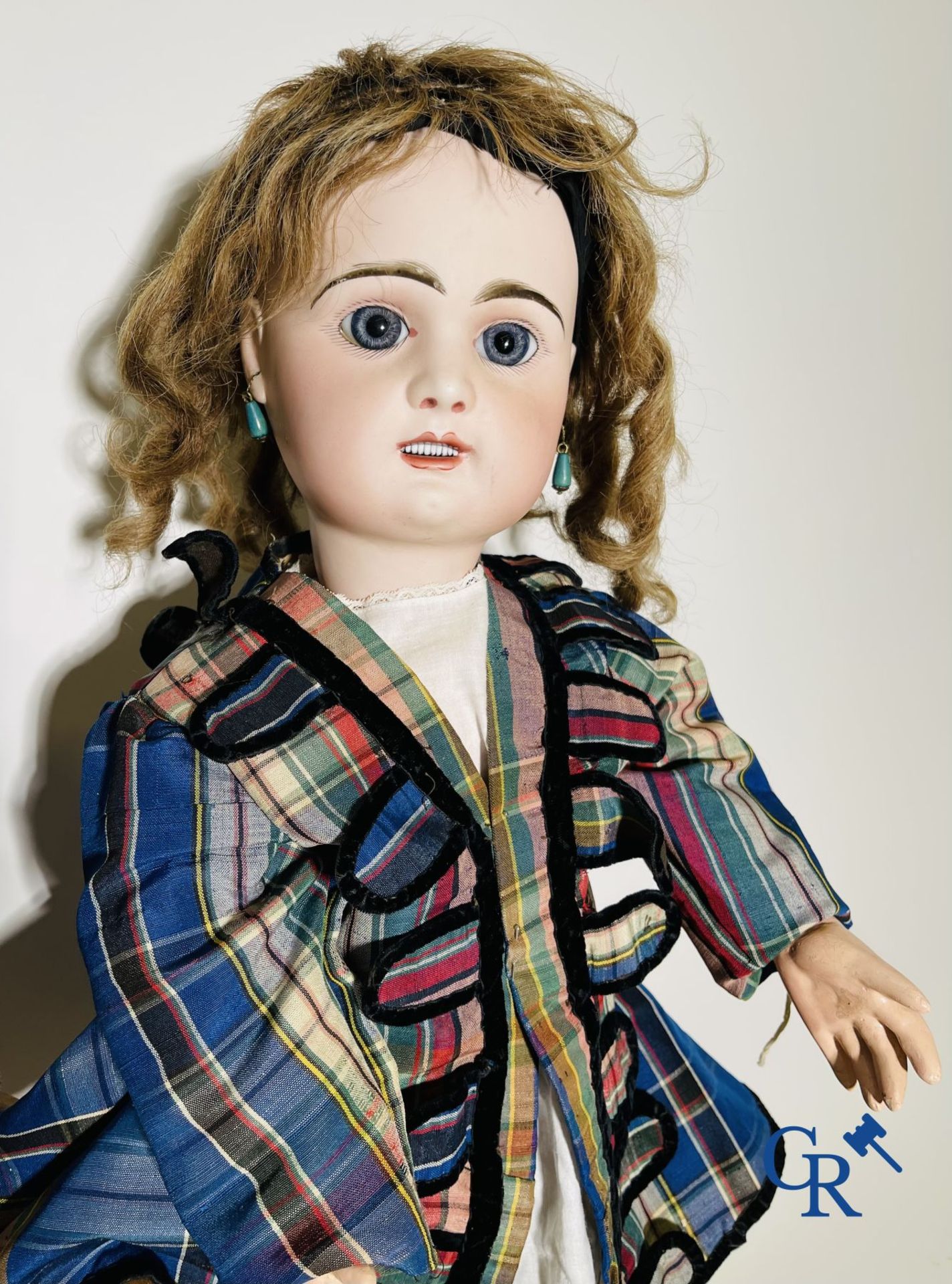 Toys: antique dolls. 3 dolls with porcelain head and a dog in fur. - Image 4 of 20