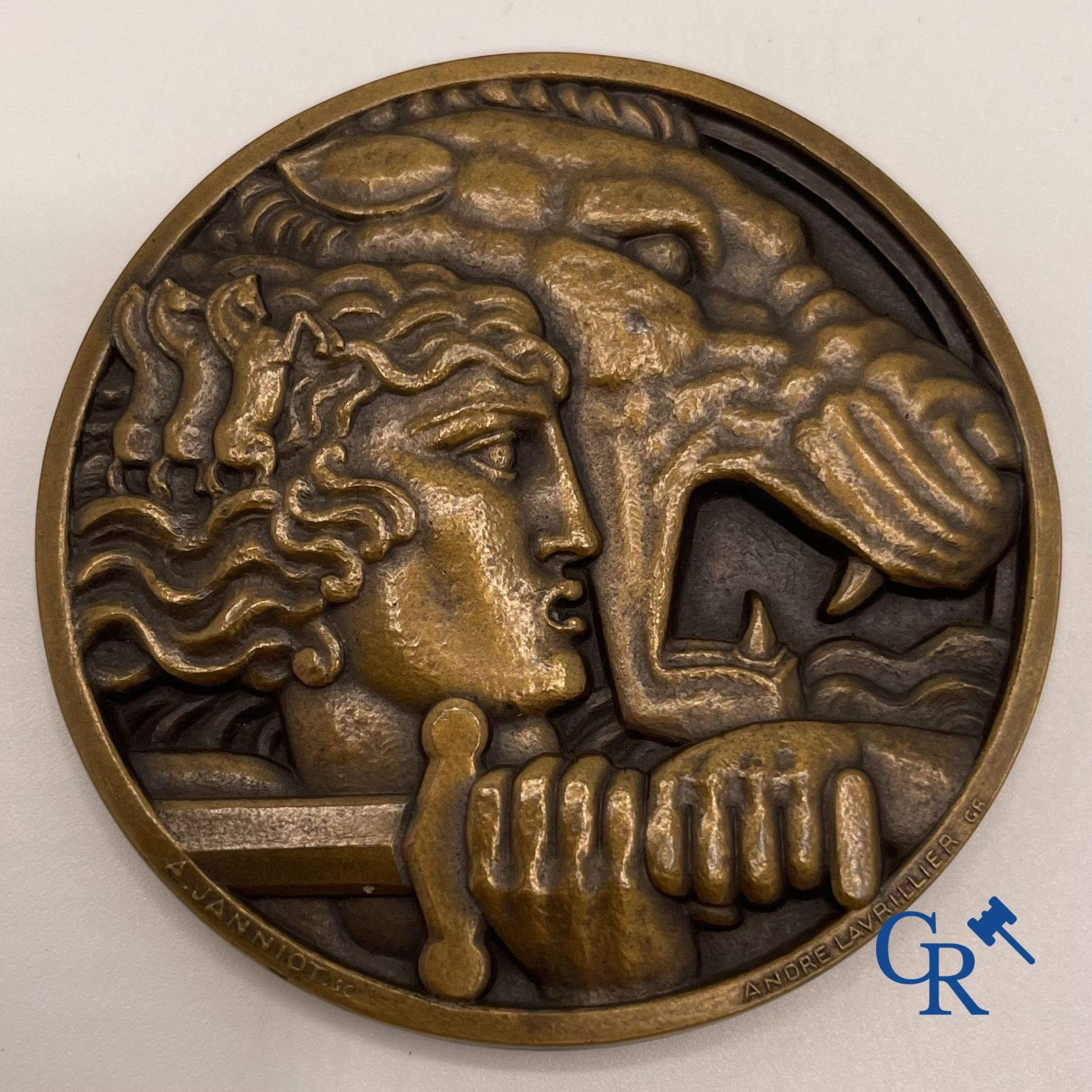 Medal: Alfred Auguste Janniot sculptor - André Lavillier engraver . Aux enfants de Nice morts pour l