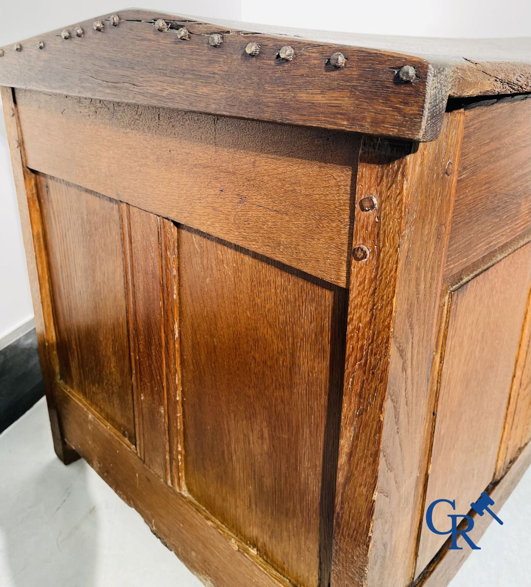 2 oak chests and an antique cast iron fireplace plate. - Image 13 of 14