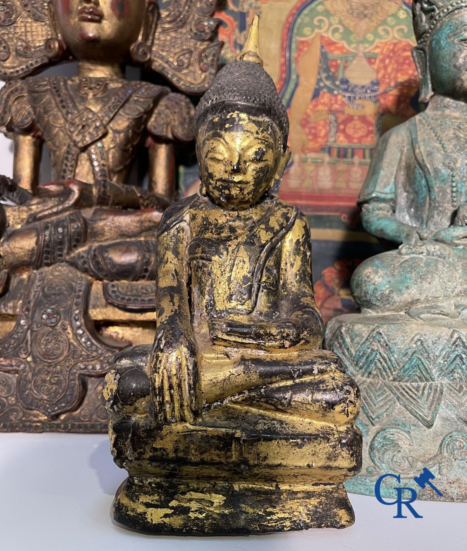 Asian Art: a lot consisting of 4 statues and a thangka. - Image 2 of 18