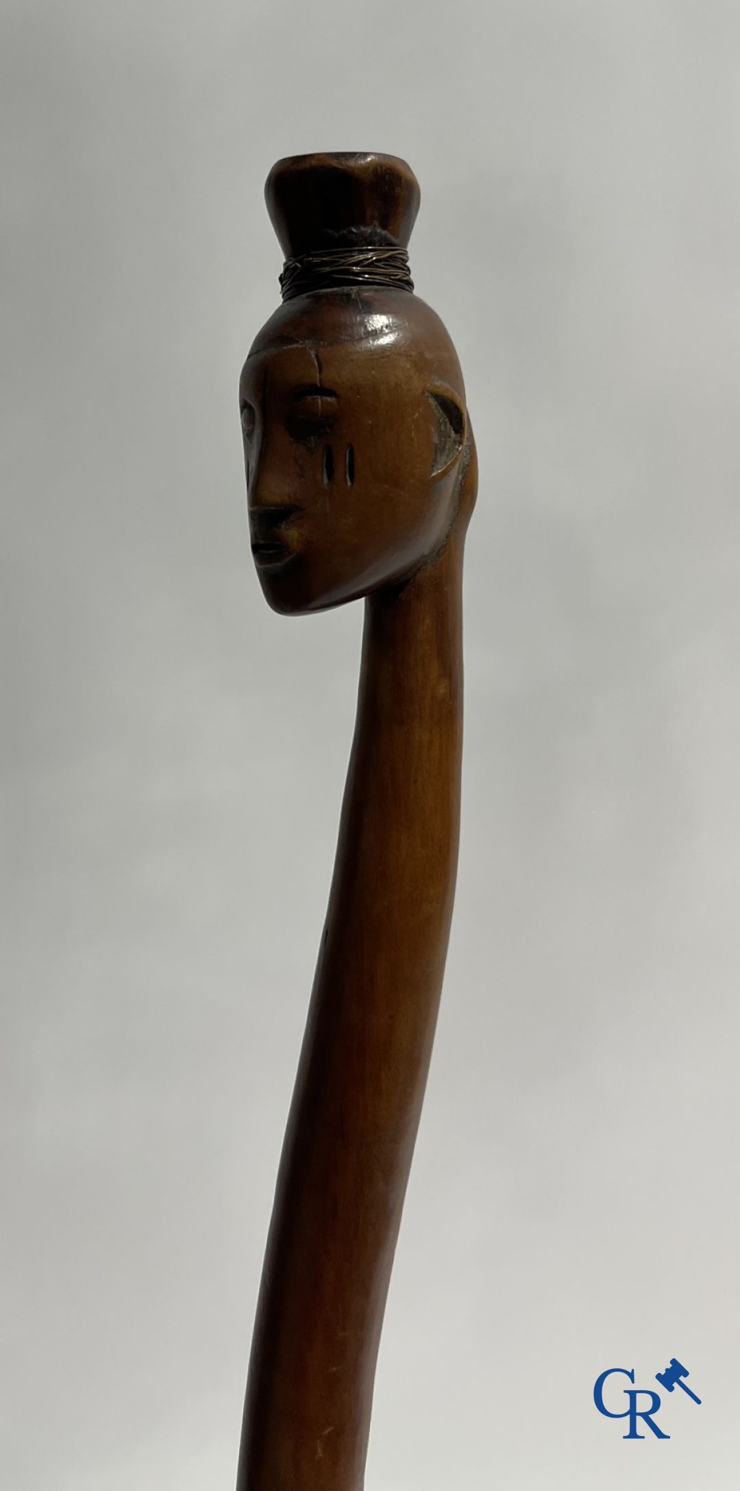 African art: A sculpted wooden staff. - Image 19 of 20