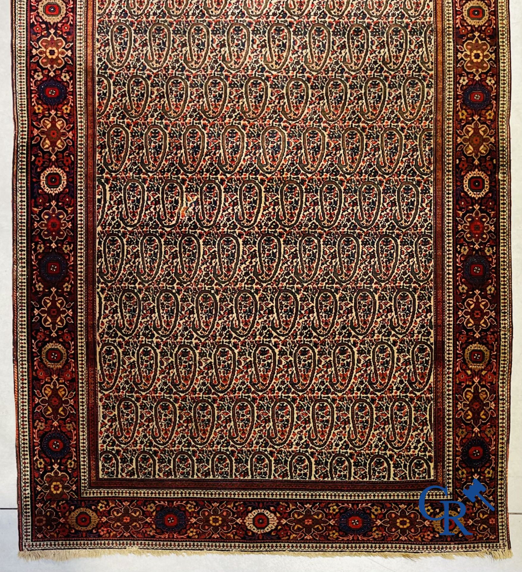 Oriental carpets: Antique oriental carpet. - Image 4 of 8