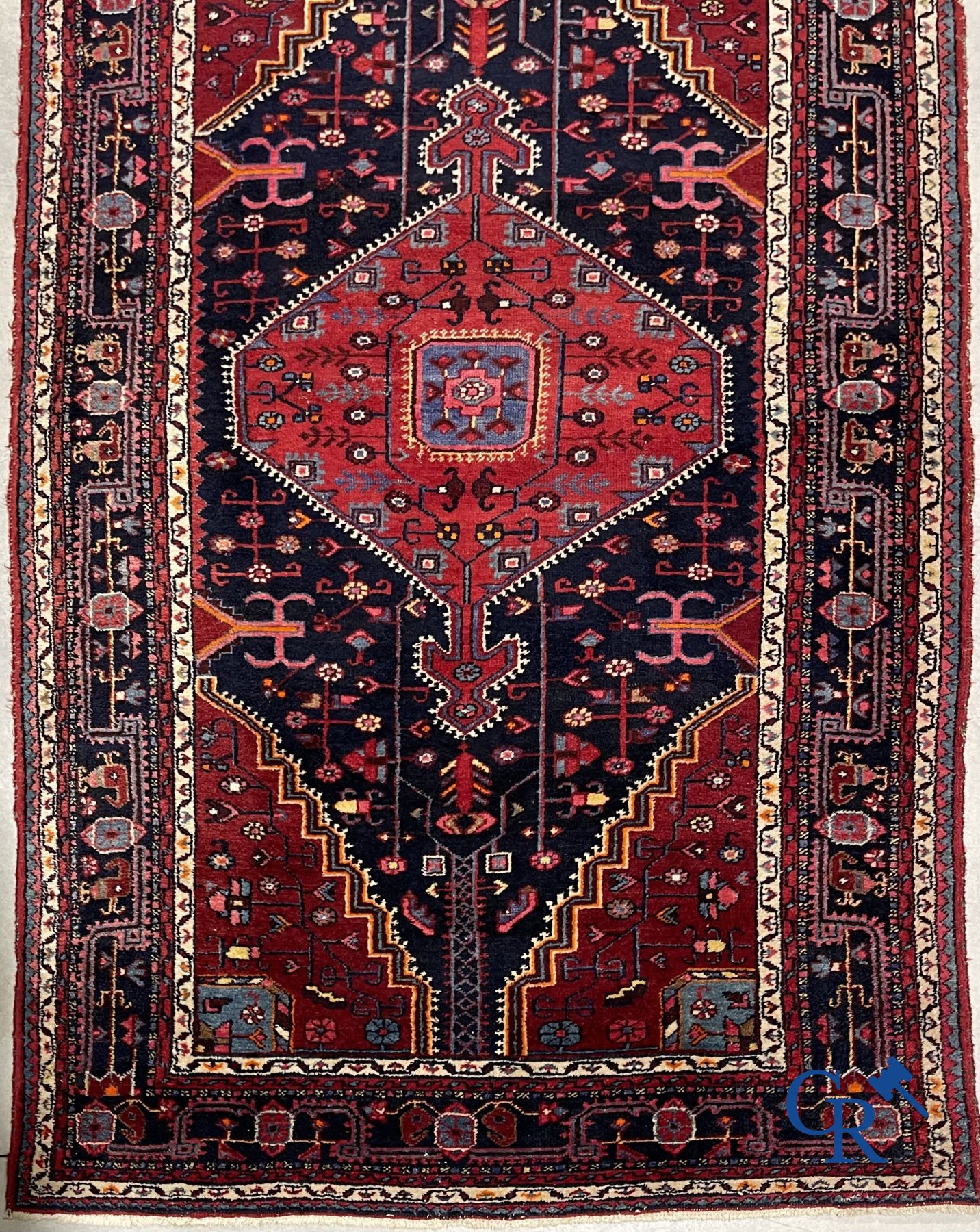 Oriental carpets: Oriental hand-knotted wool carpet. - Bild 5 aus 8